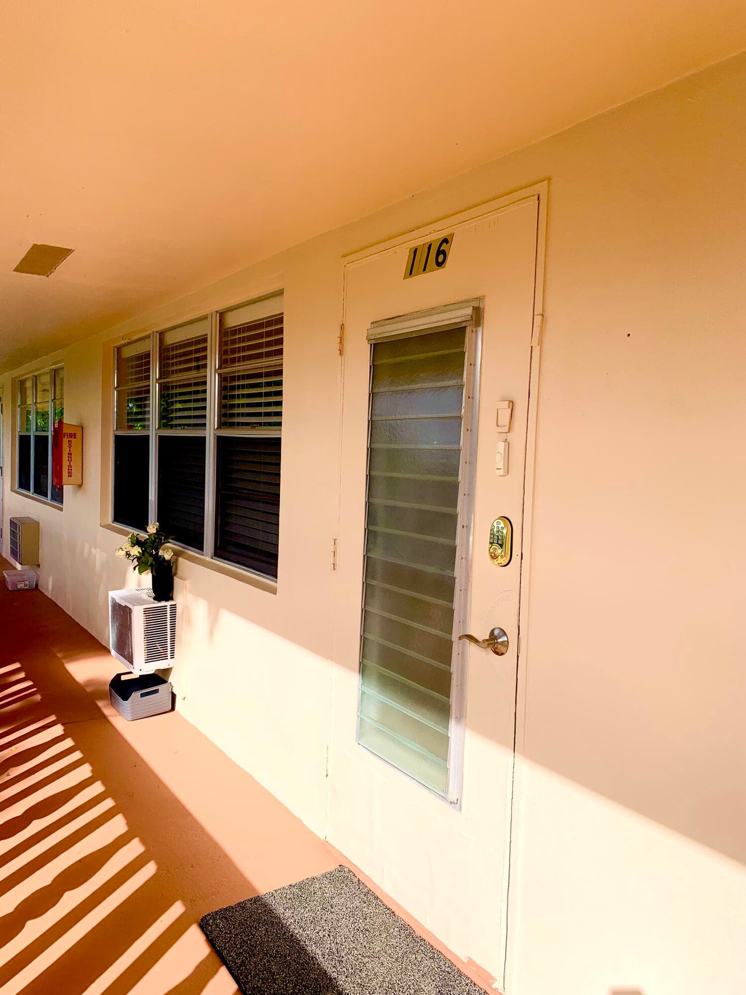 116 Canterbury E, West Palm Beach, FL 33417 — photo 4 of 60