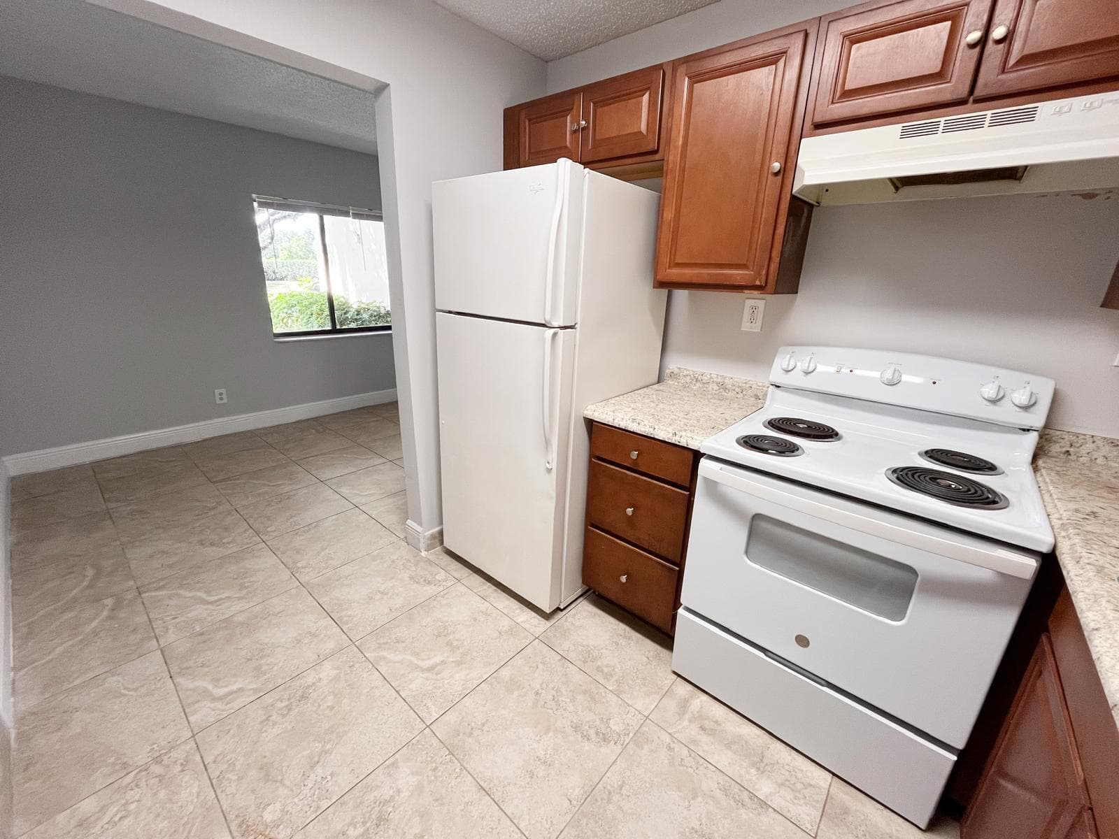 1106 Meadows Circle, Boynton Beach, FL 33436 — photo 10 of 16