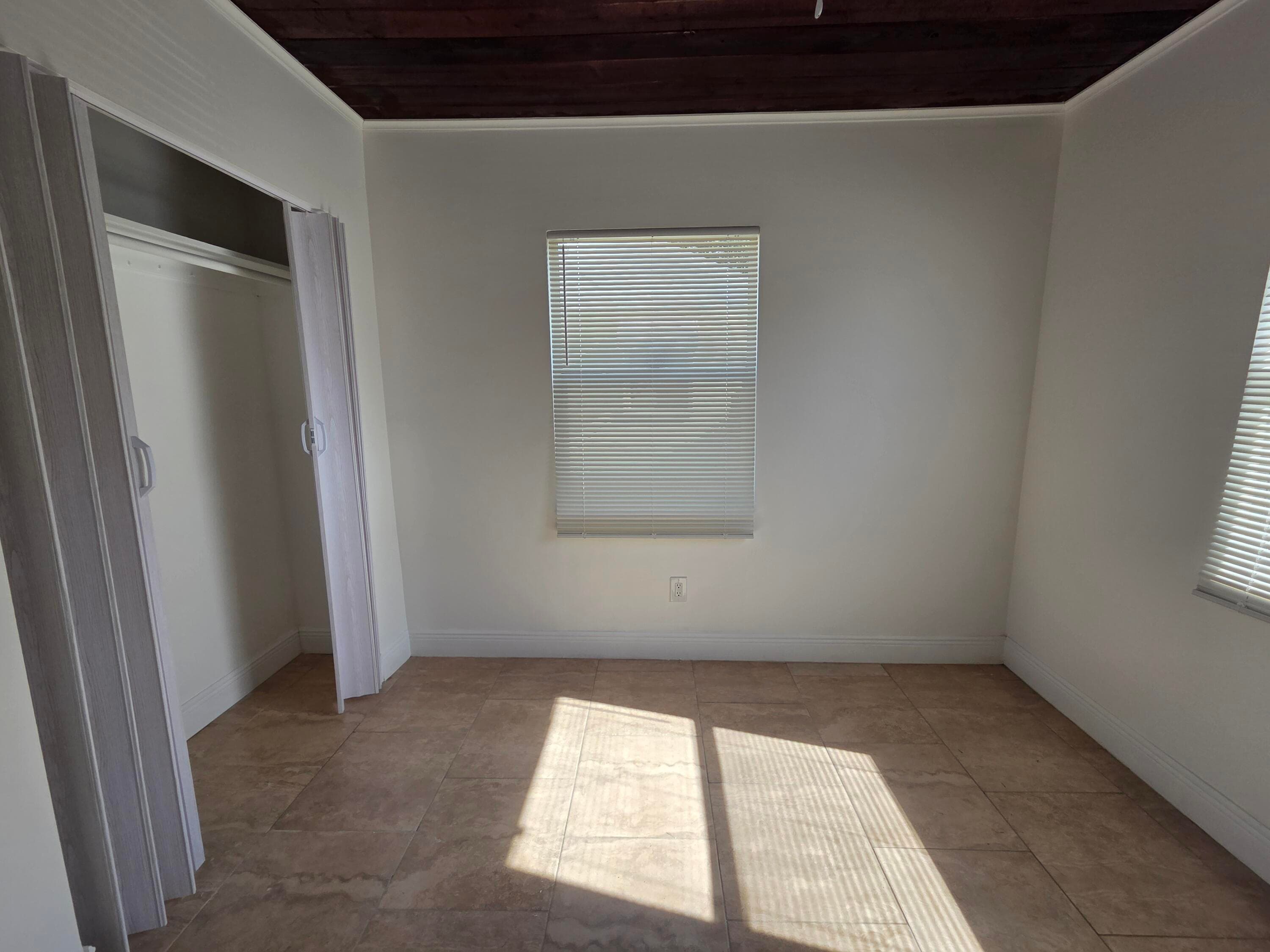 908 W 5th Street, Riviera Beach, FL 33404 — photo 26 of 40