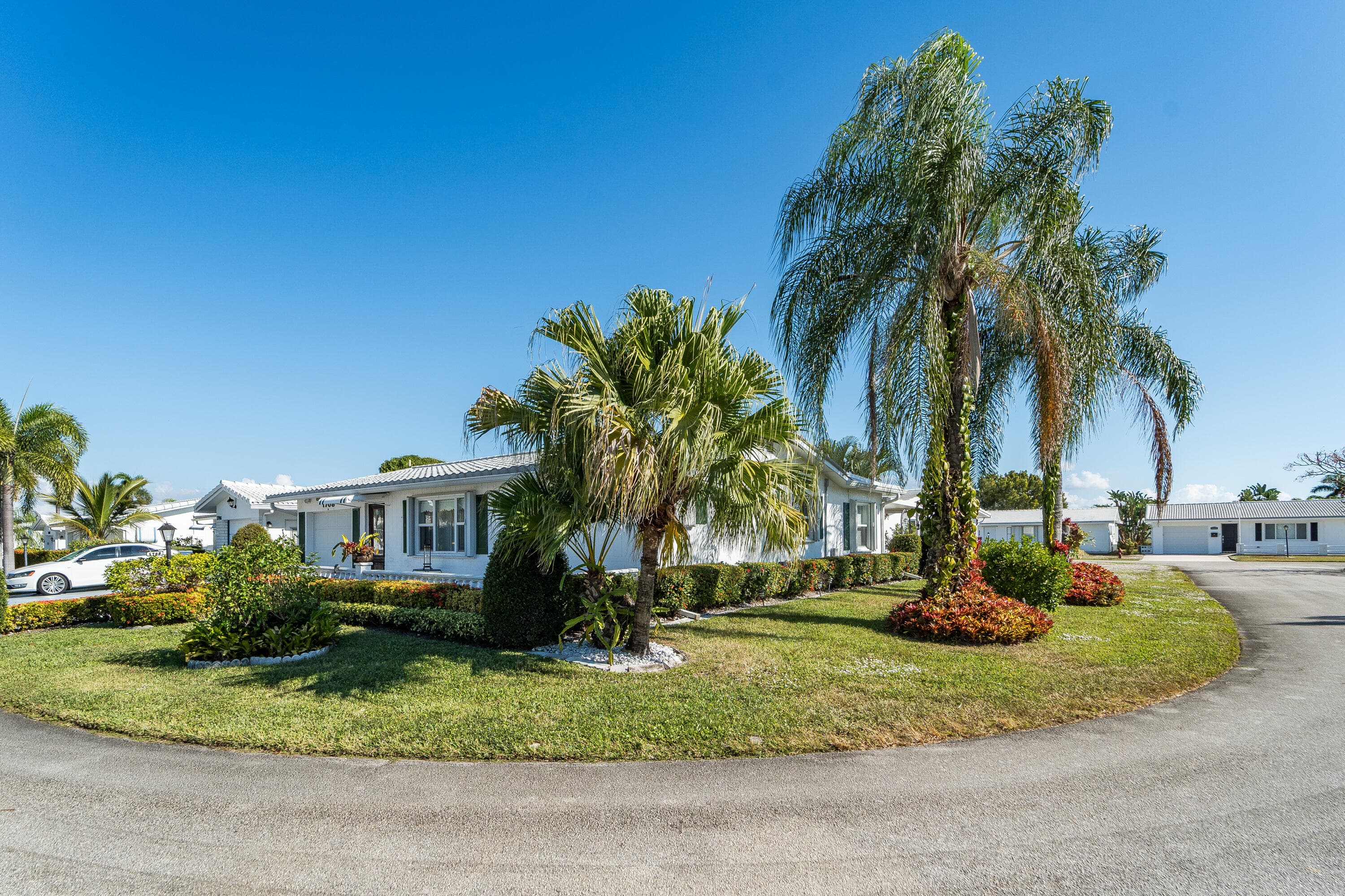 1708 SW 21st Street SW, Boynton Beach, FL 33426 — photo 2 of 38