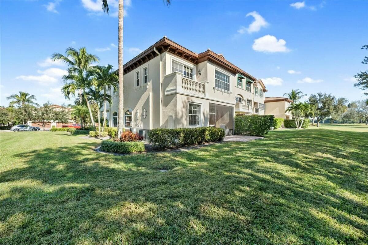 222 Tresana Boulevard 44, Jupiter, FL 33478 — photo 1 of 63