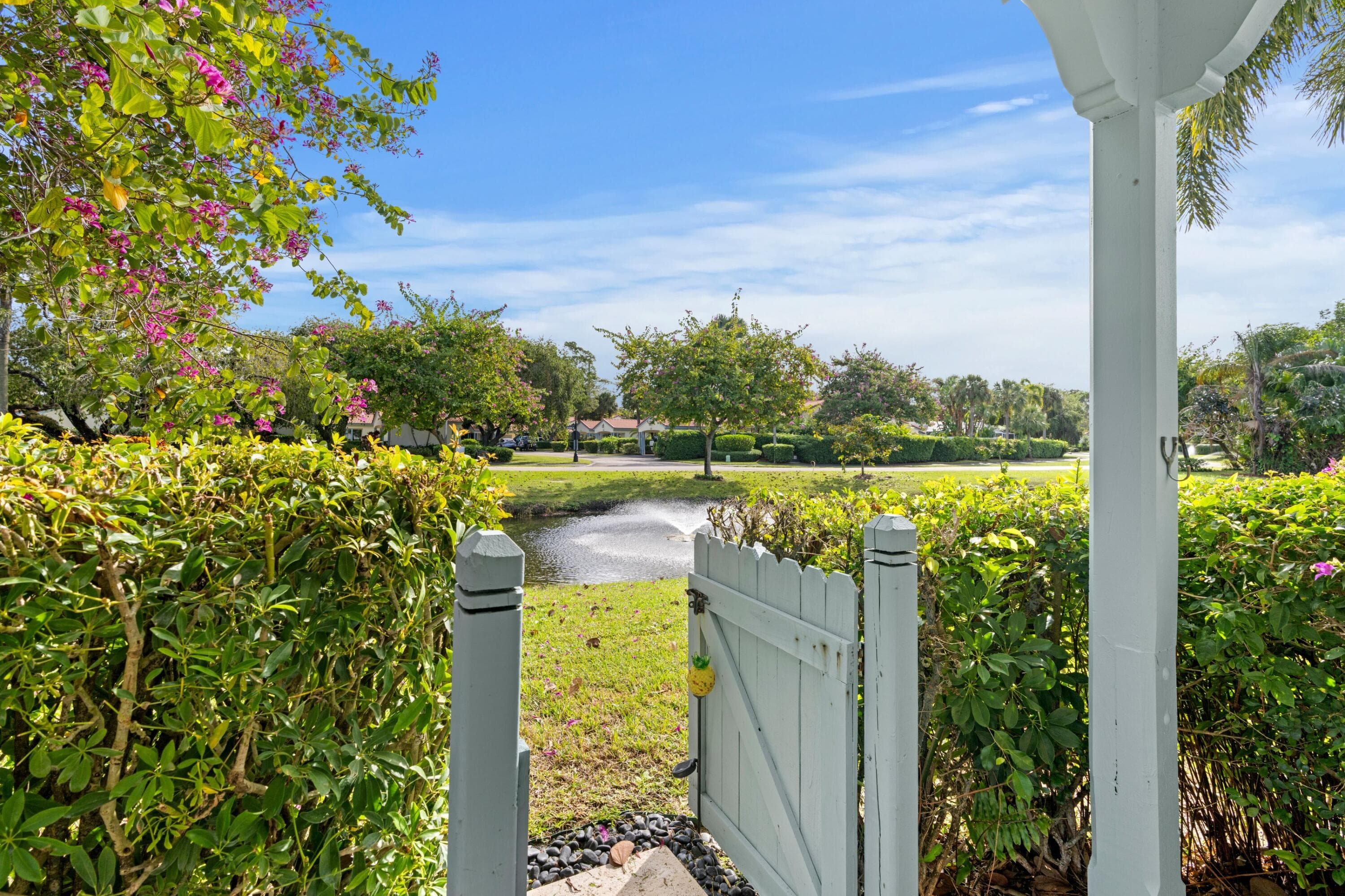 2211 Las Casitas Drive, Wellington, FL 33414 — photo 3 of 25