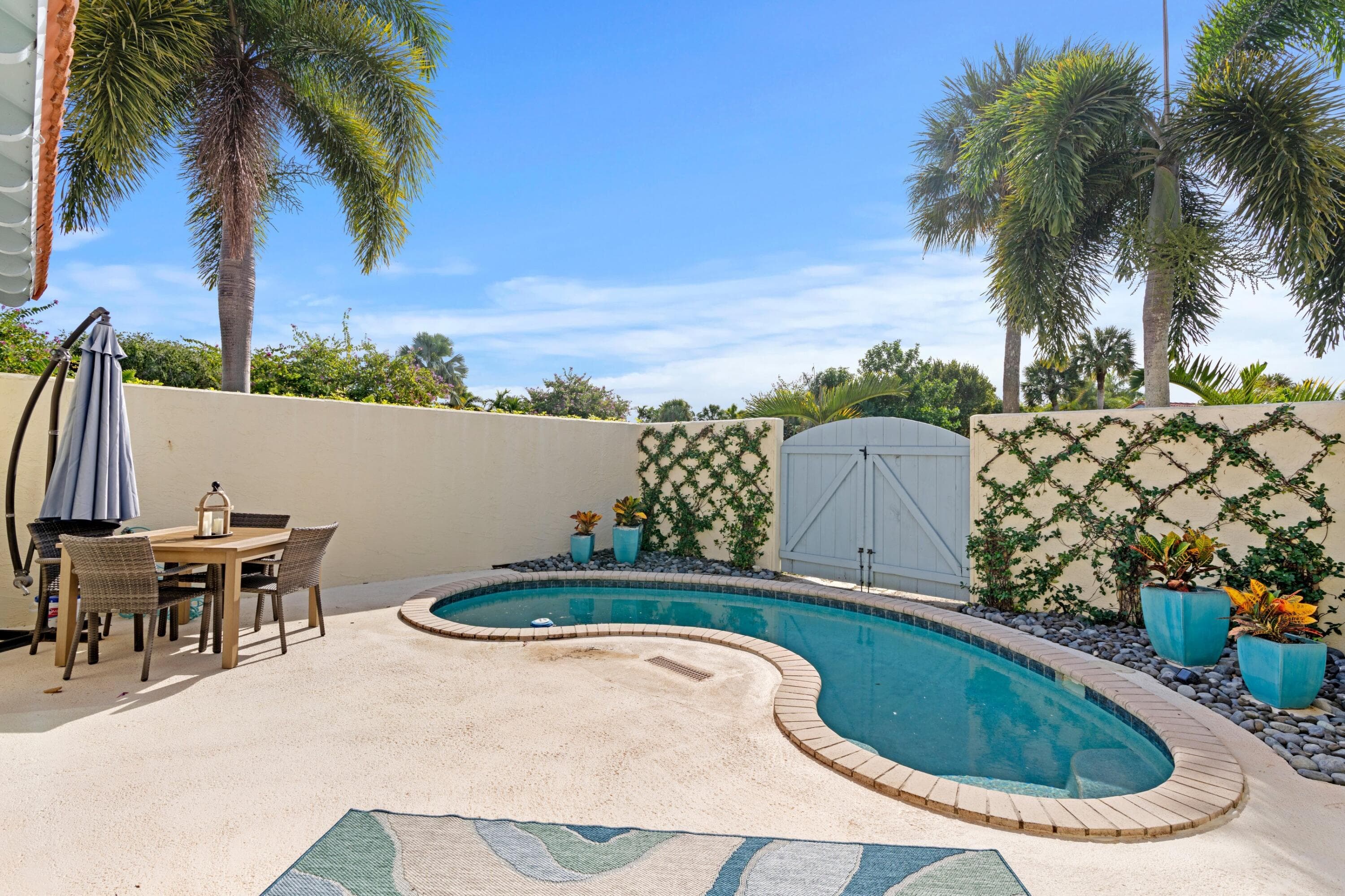 2211 Las Casitas Drive, Wellington, FL 33414 — photo 14 of 25