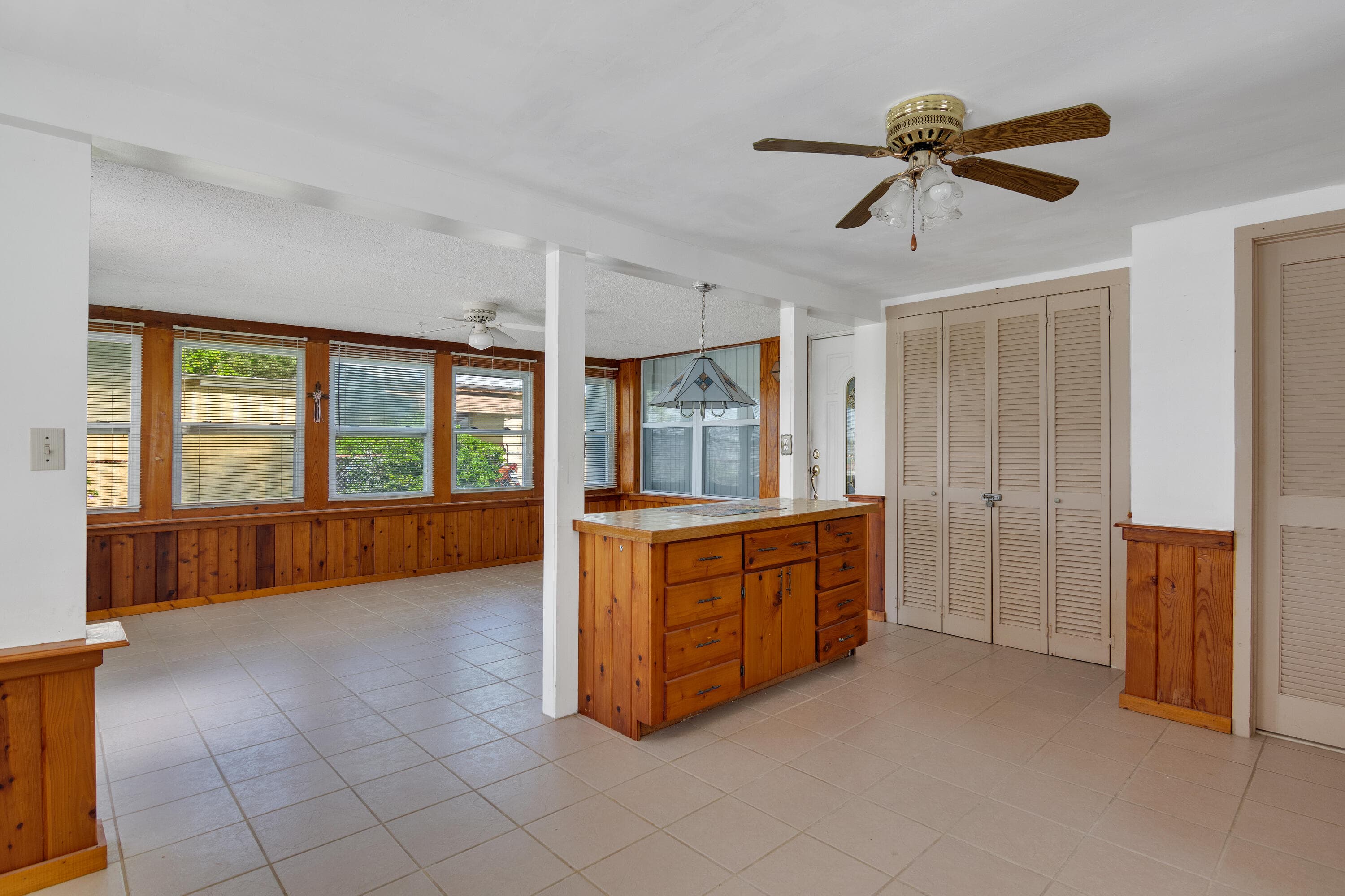 2646 12th Avenue, Vero Beach, FL 32960 — photo 7 of 33