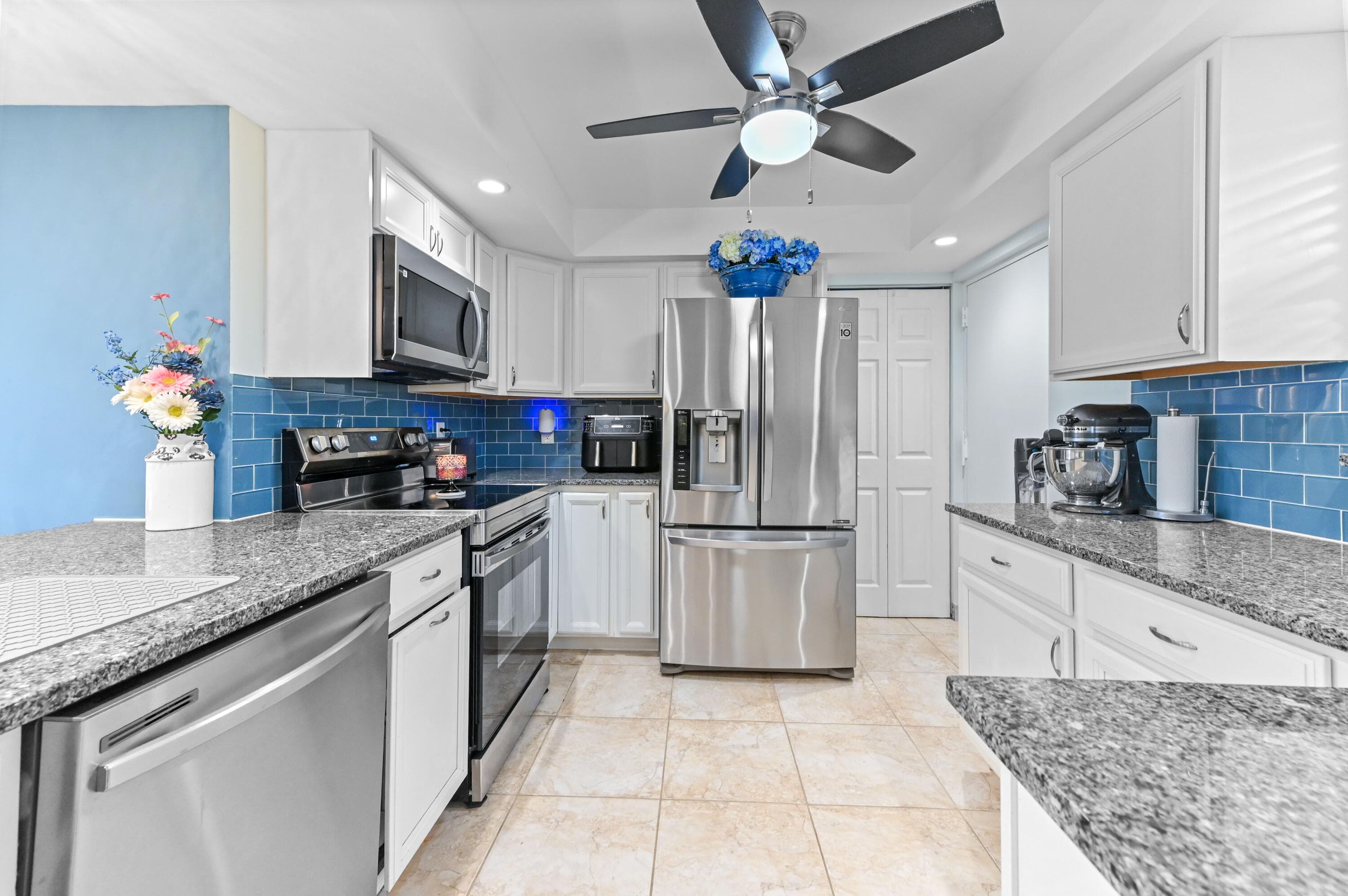 198 NW 67th Street 207, Boca Raton, FL 33487 — photo 6 of 42