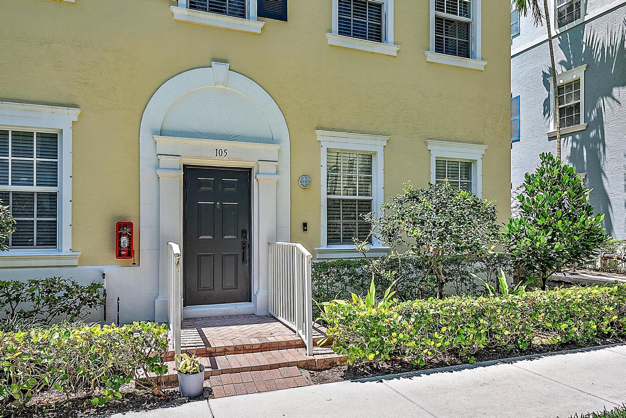 107 Pond Apple Lane 105, Jupiter, FL 33458 — photo 4 of 37
