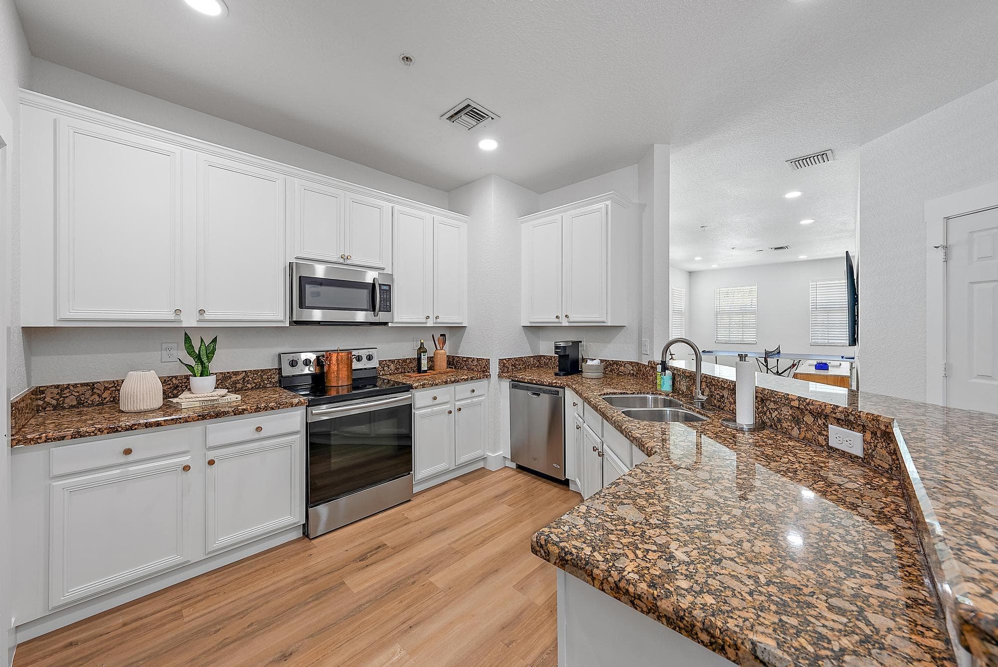 107 Pond Apple Lane 105, Jupiter, FL 33458 — photo 13 of 37