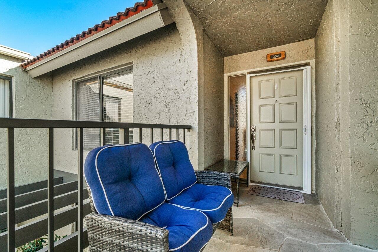 5589 Fairway Park Drive 202, Boynton Beach, FL 33437 — photo 3 of 52