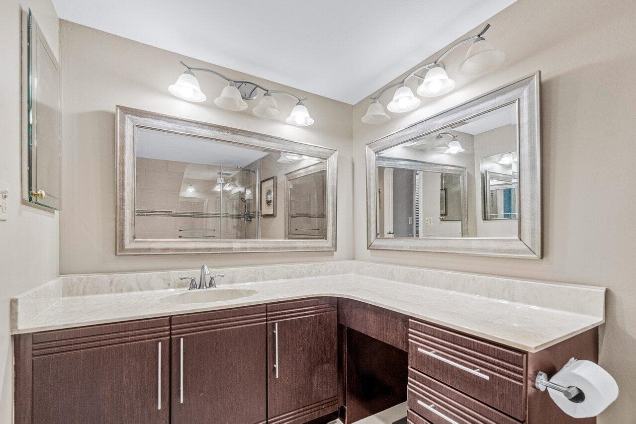 5589 Fairway Park Drive 202, Boynton Beach, FL 33437 — photo 24 of 52