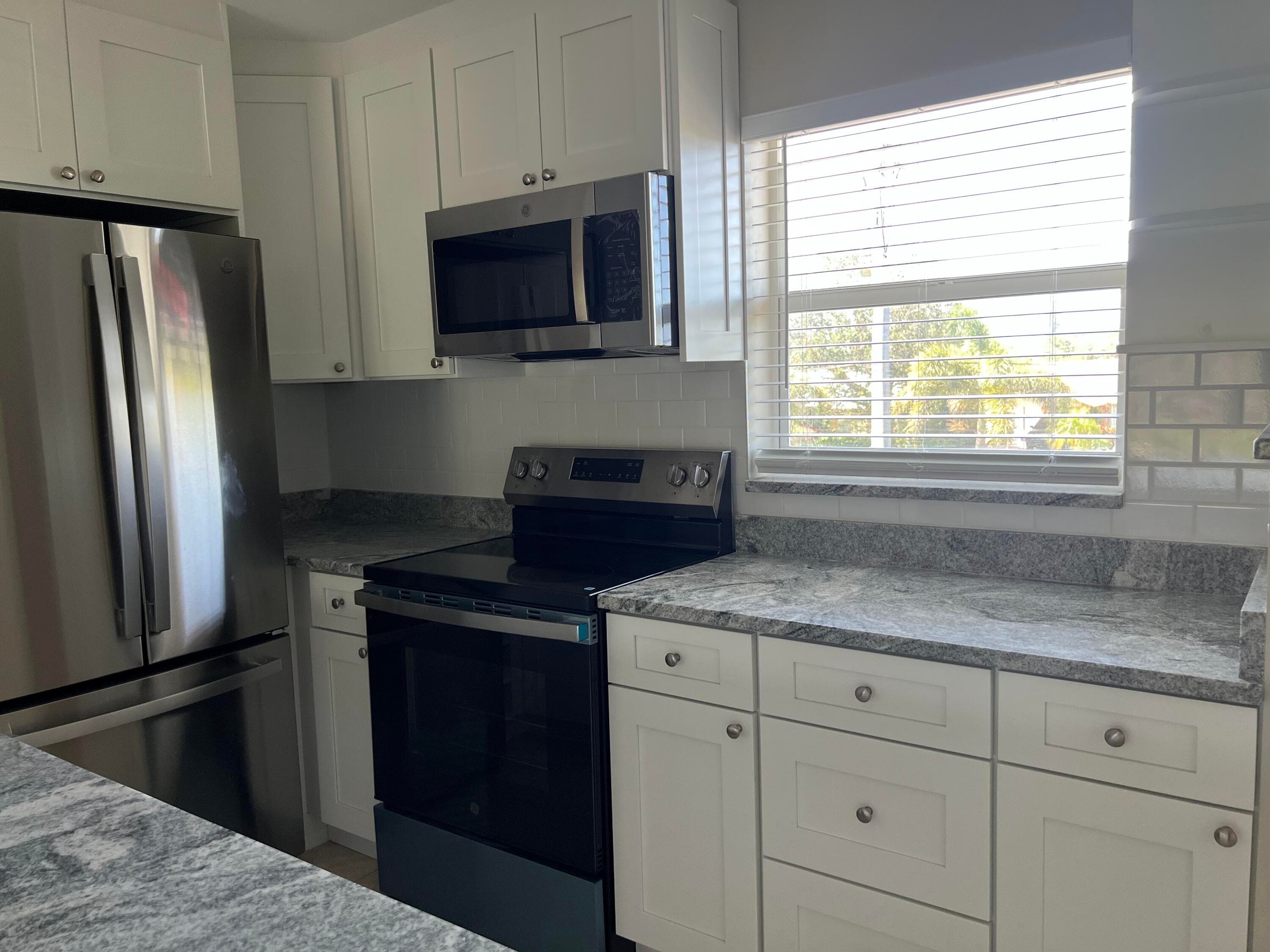 230 NE 26th Avenue 2070, Boynton Beach, FL 33435 — photo 6 of 45