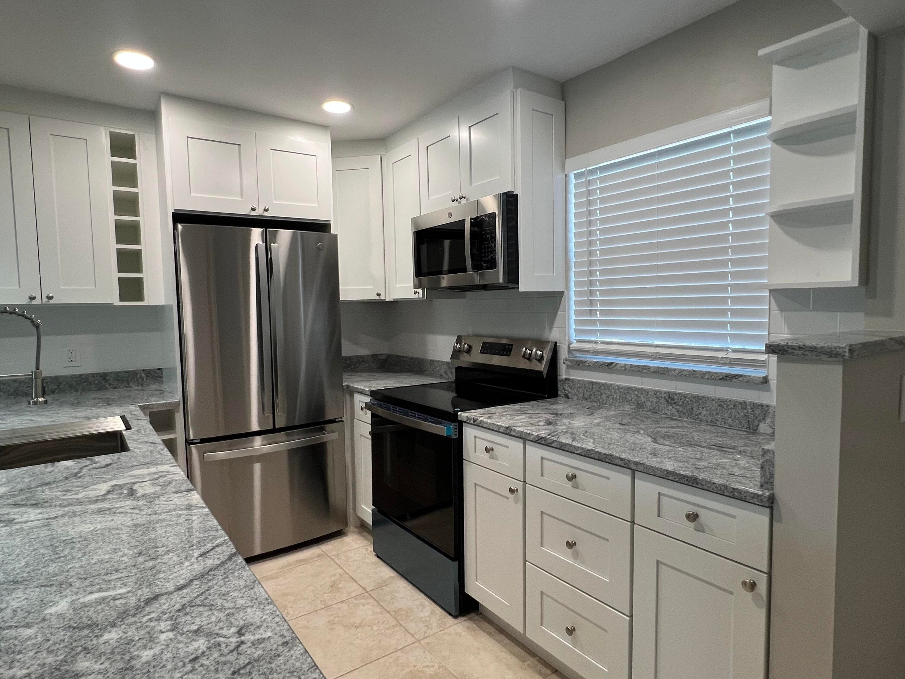 230 NE 26th Avenue 2070, Boynton Beach, FL 33435 — photo 12 of 45