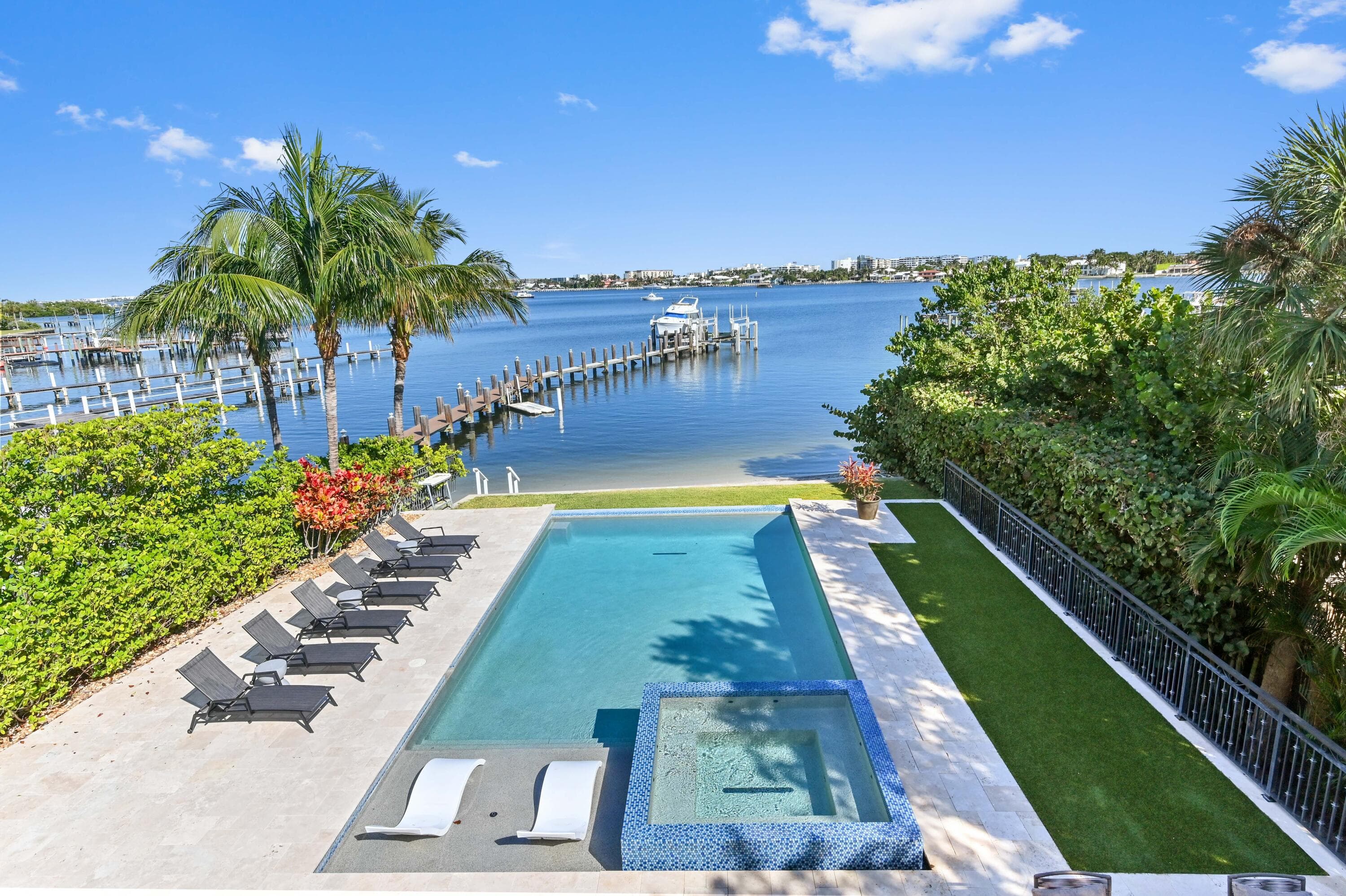 200 N Lake Drive, Lantana, FL 33462 — photo 30 of 55