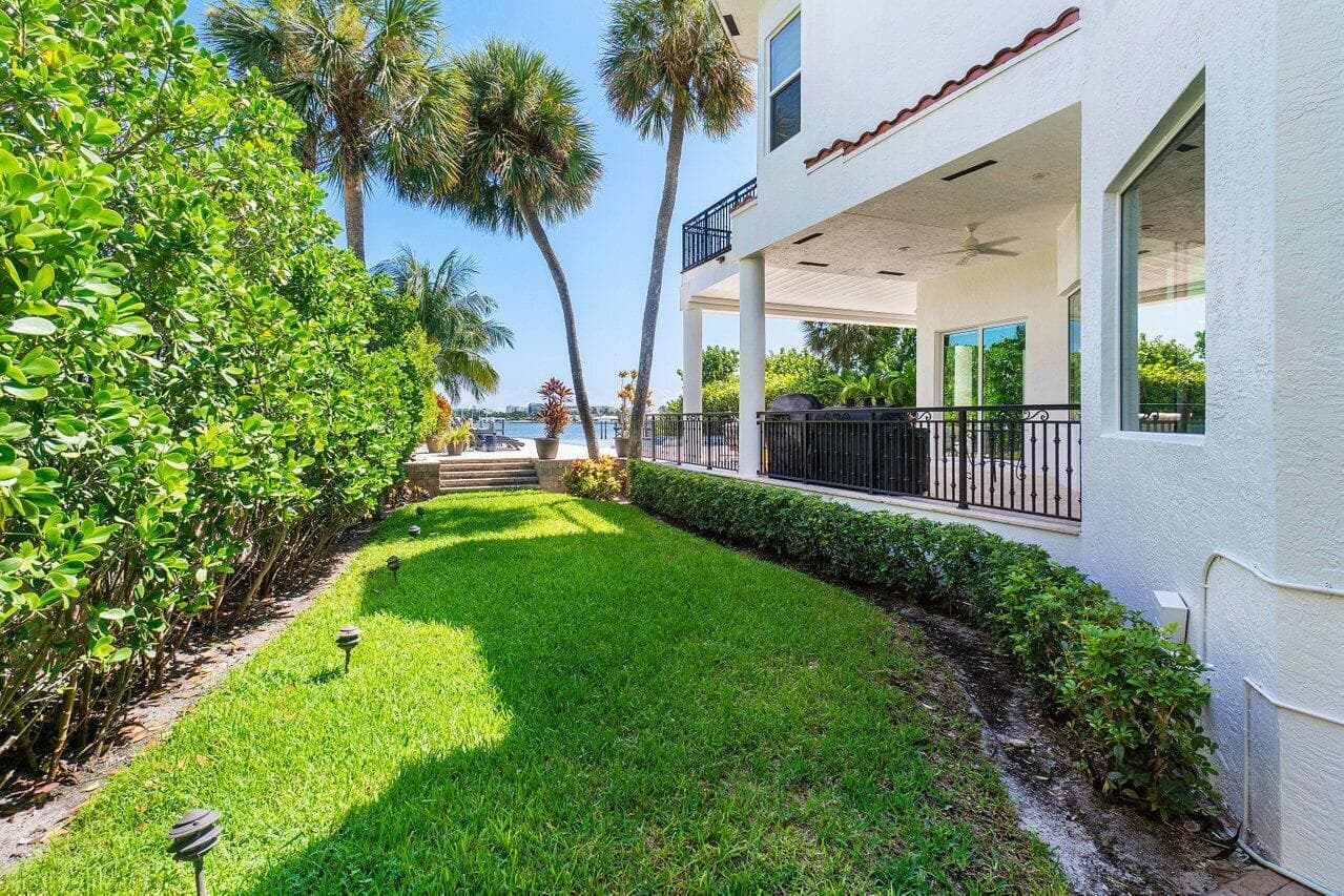 200 N Lake Drive, Lantana, FL 33462 — photo 45 of 55