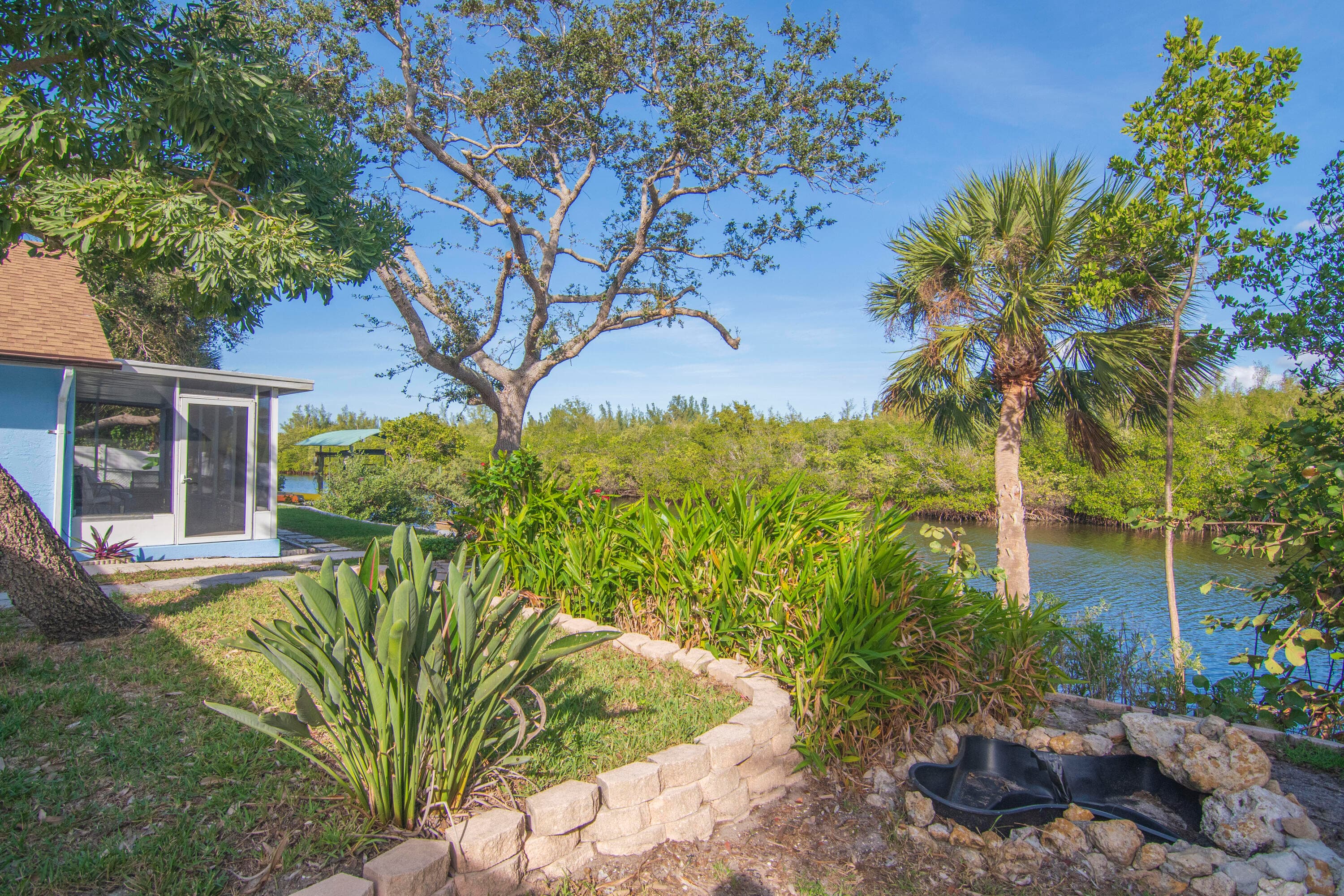 922 Jackson Way, Fort Pierce, FL 34949 — photo 4 of 44