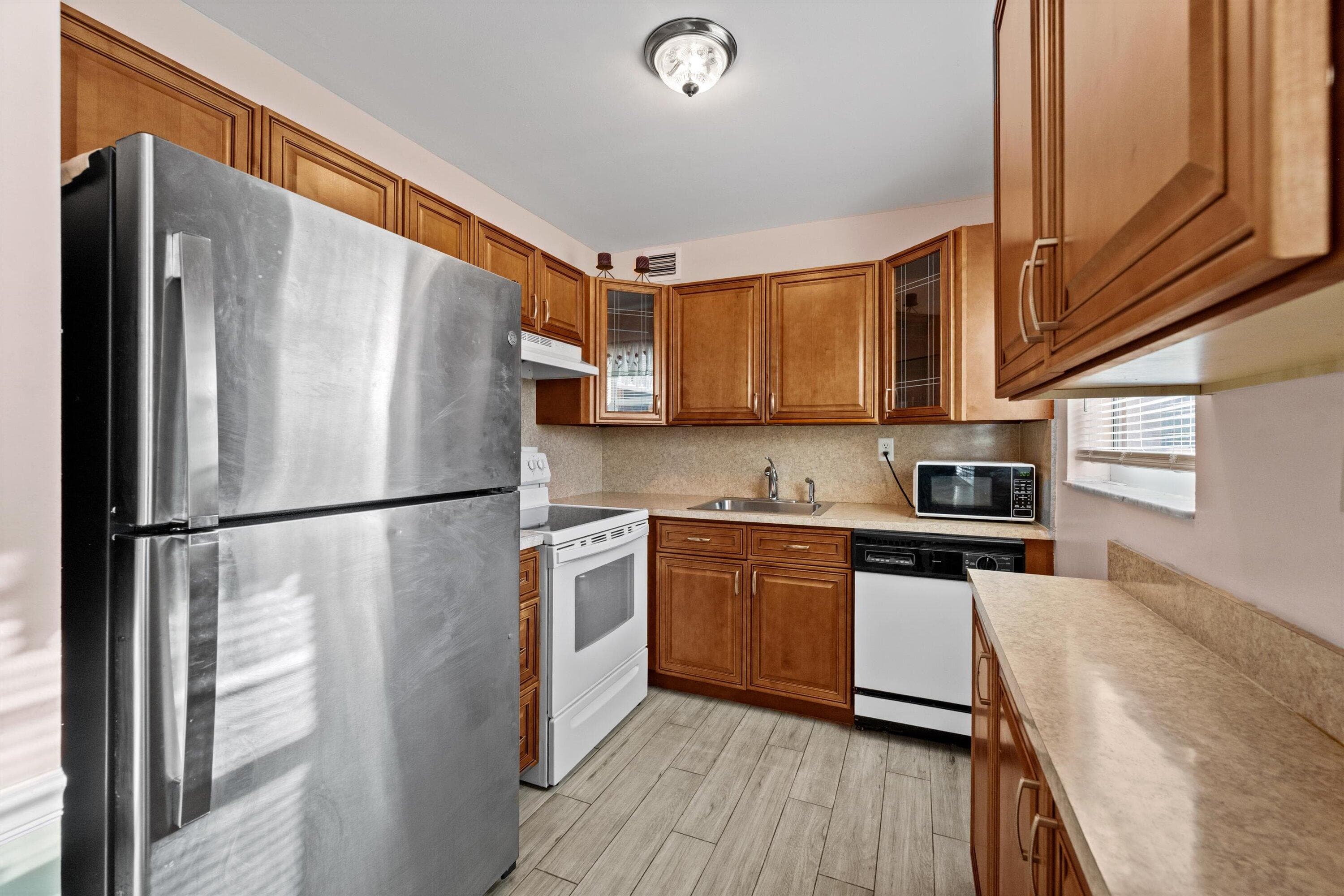 380 Sheffield P, West Palm Beach, FL 33417 — photo 12 of 22
