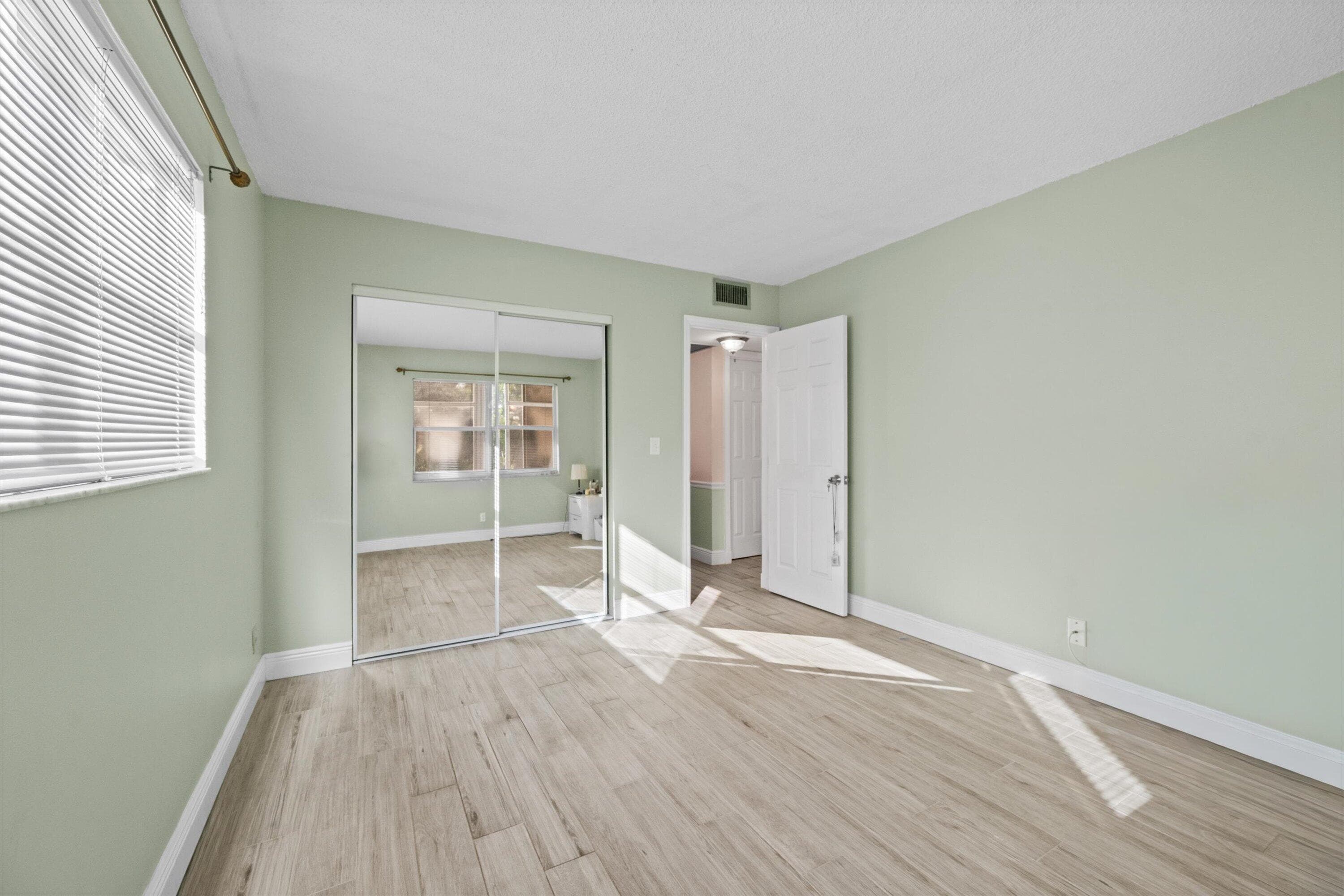380 Sheffield P, West Palm Beach, FL 33417 — photo 16 of 22