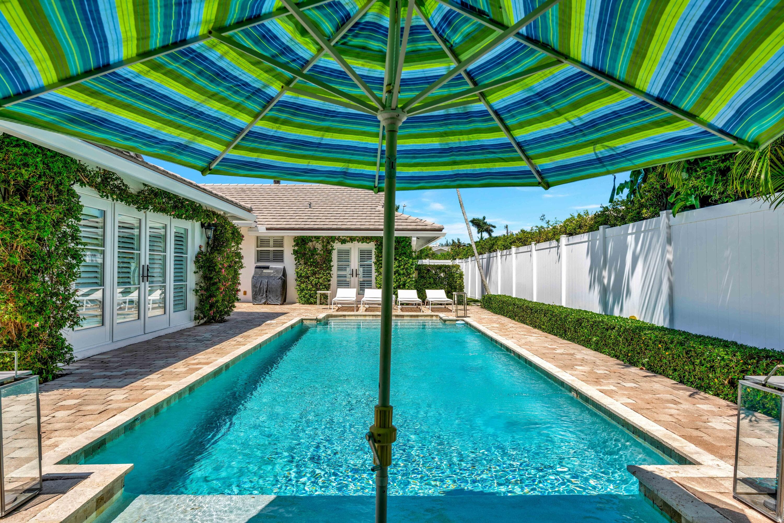 136 Worth Court S, West Palm Beach, FL 33405 — photo 15 of 69