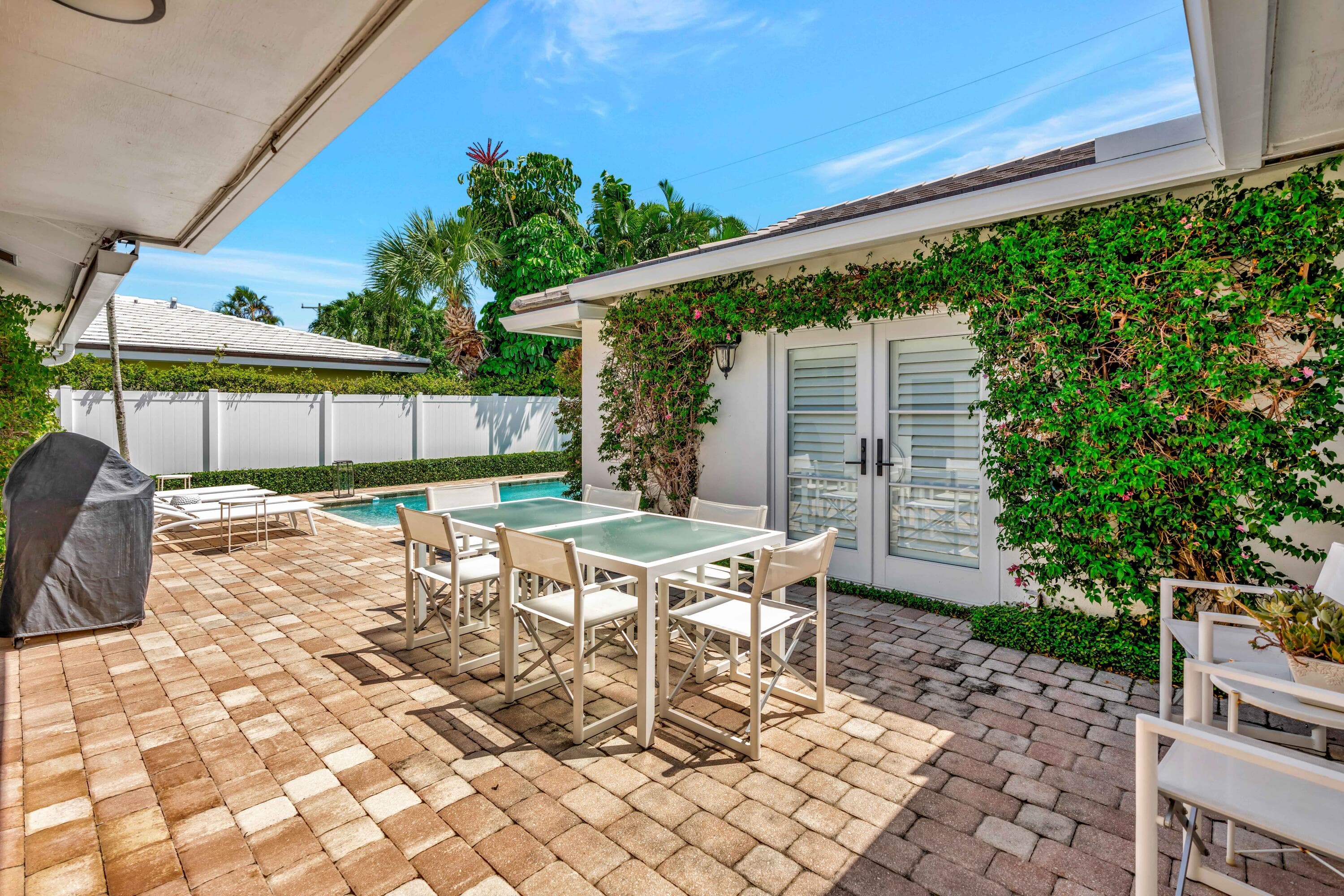 136 Worth Court S, West Palm Beach, FL 33405 — photo 27 of 69