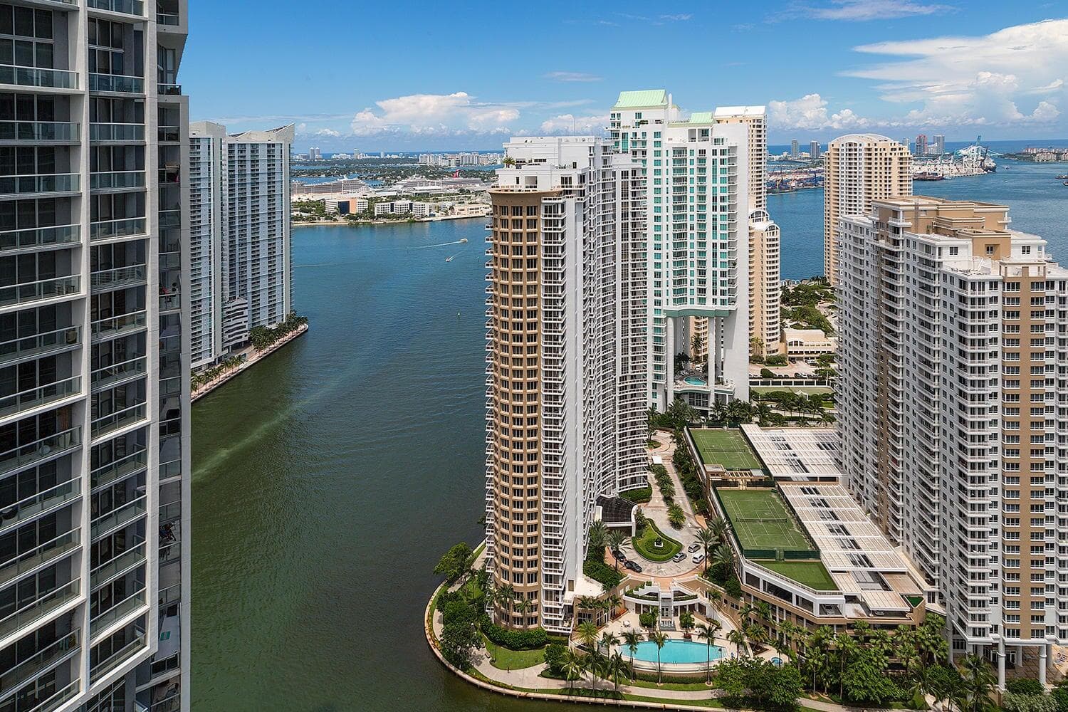 495 Brickell Avenue 4010, Miami, FL 33131 — photo 1 of 55