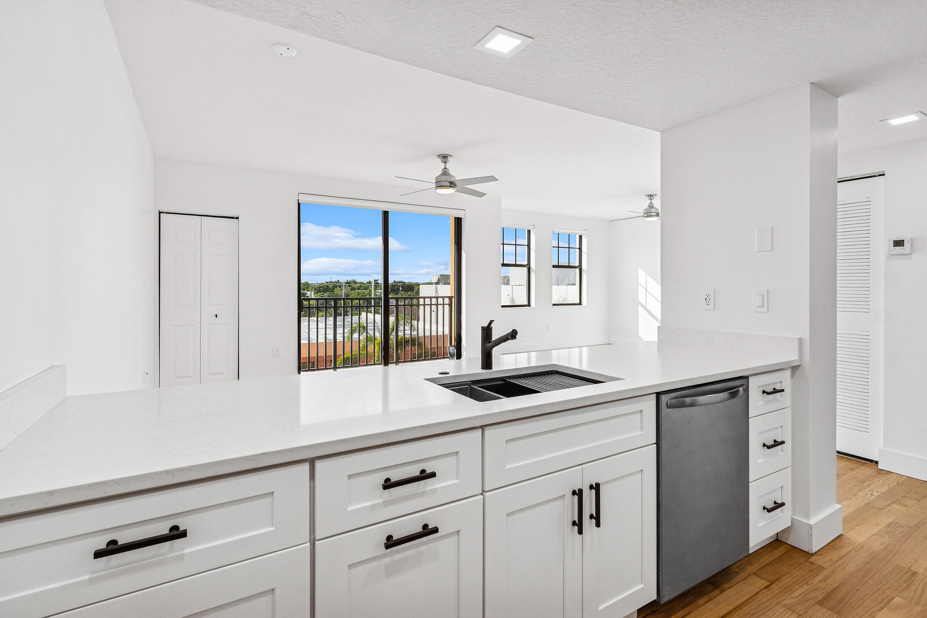 511 Lucerne Avenue 416, Lake Worth Beach, FL 33460 — photo 10 of 27