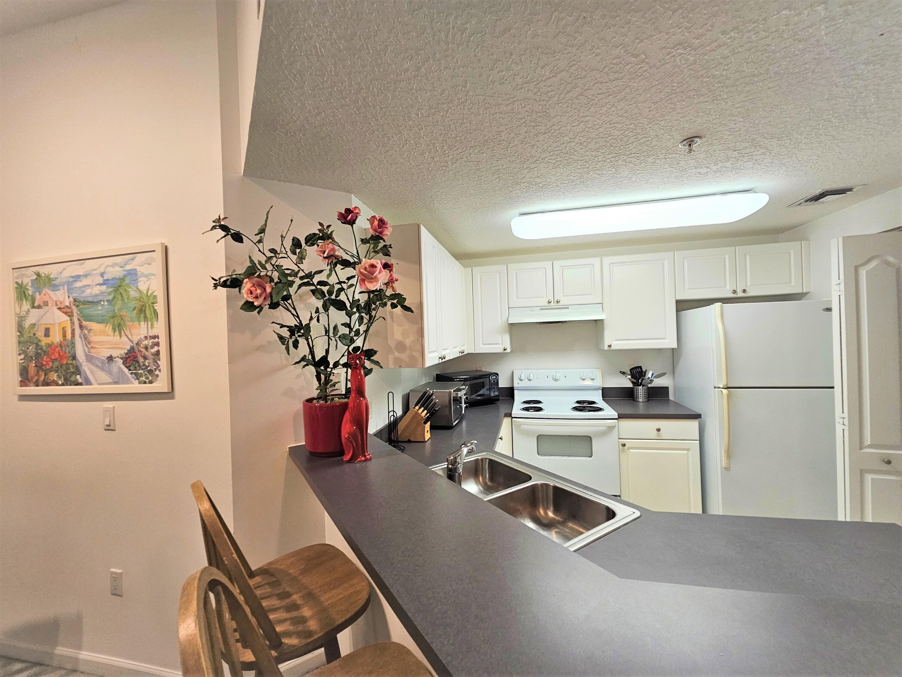 5050 Fairways Circle 301, Vero Beach, FL 32967 — photo 8 of 45