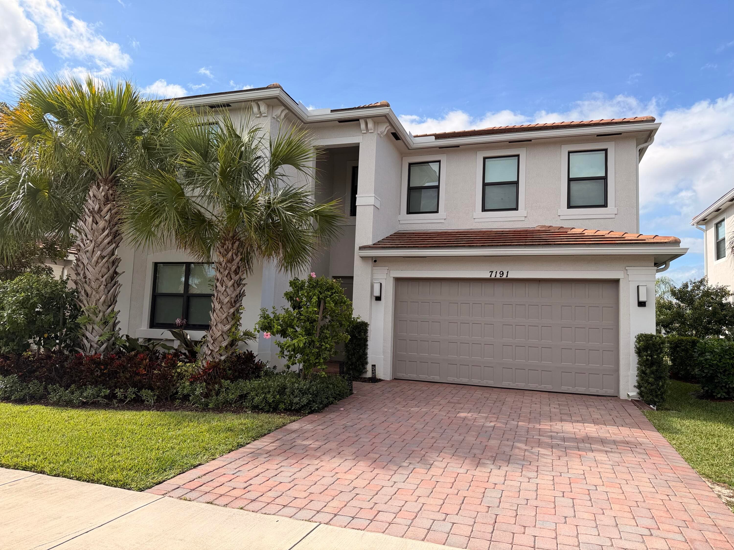 7191 Montereal Path, Lake Worth, FL 33463 — photo 2 of 44