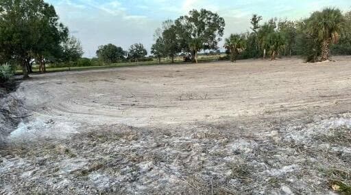 18516 NW 262nd Street, Okeechobee, FL 34972 — photo 3 of 6