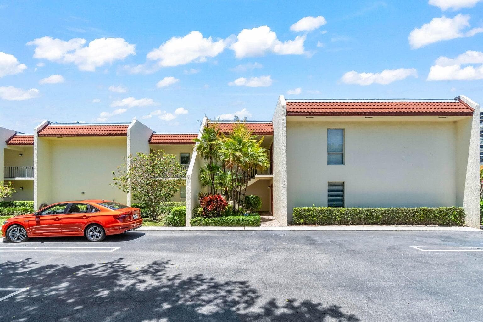 1707 Consulate Place 202, West Palm Beach, FL 33401 — photo 2 of 16