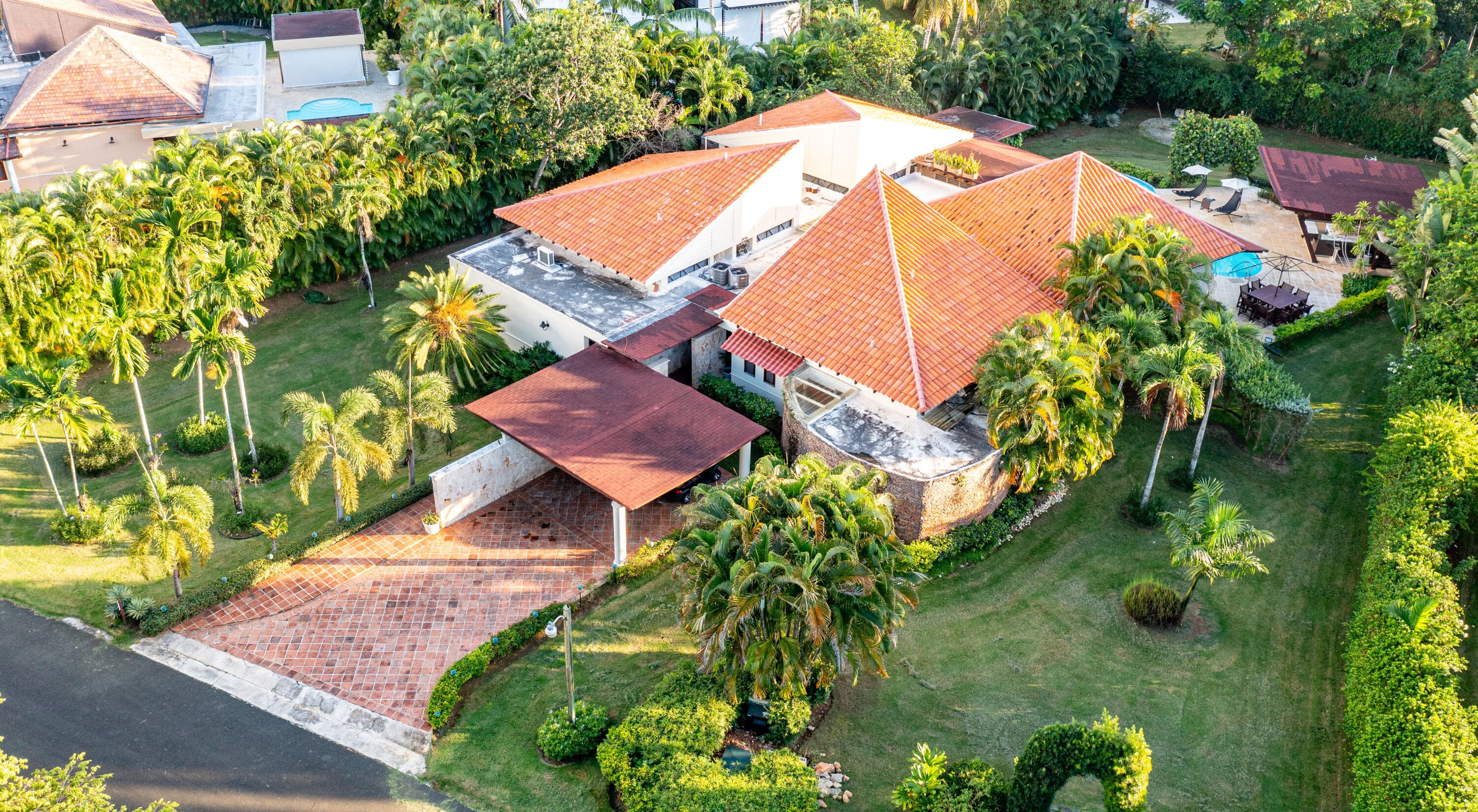 47 Las Canas I — photo 1 of 16
