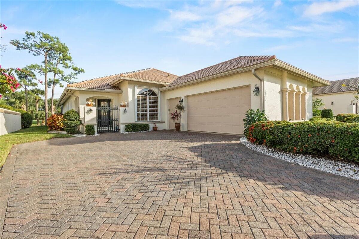 7232 Mystic Way, Port St. Lucie, FL 34986 — photo 3 of 99