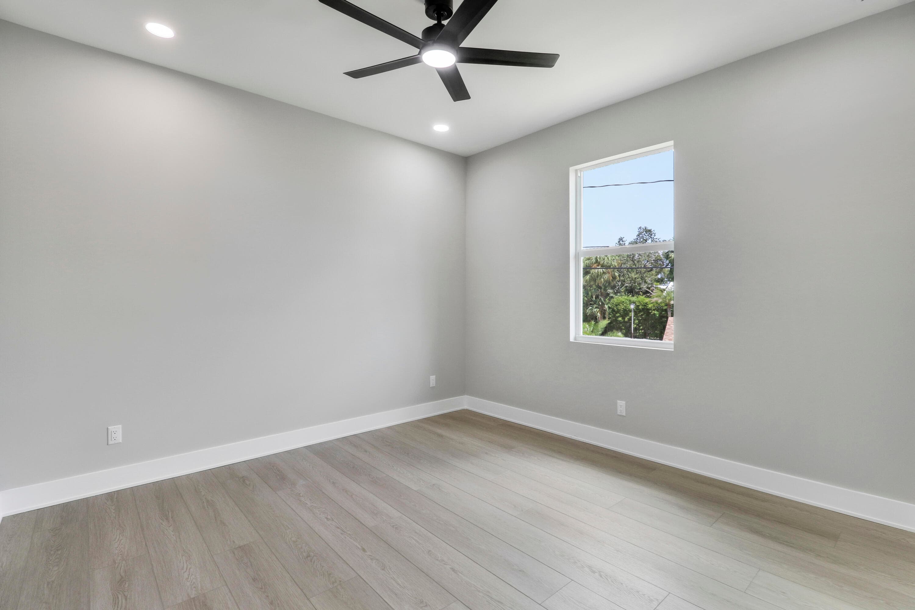 1013 NE Orange Avenue, Jensen Beach, FL 34957 — photo 32 of 71