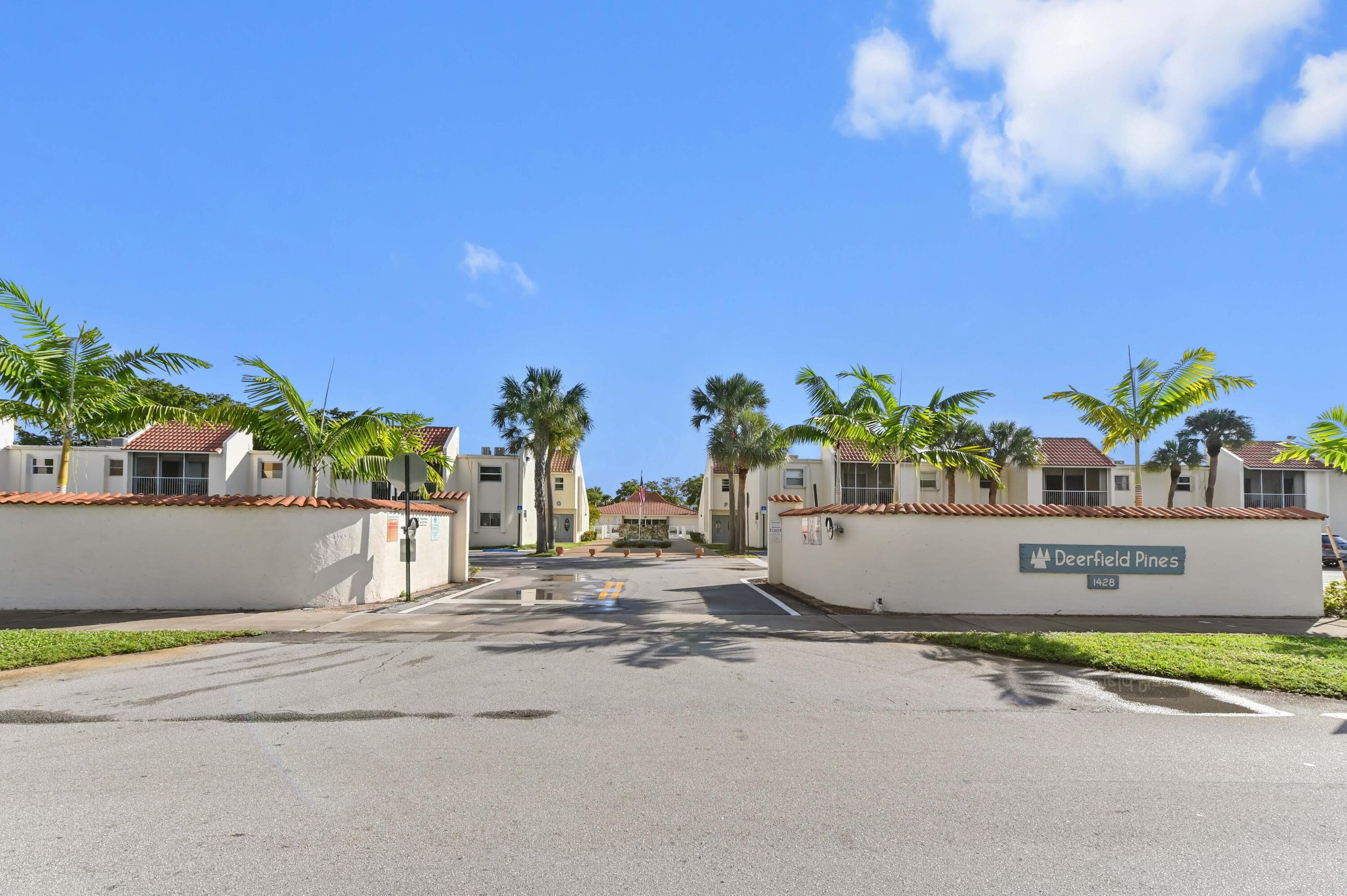 1428 SE 4th Avenue 215, Deerfield Beach, FL 33441 — photo 2 of 29