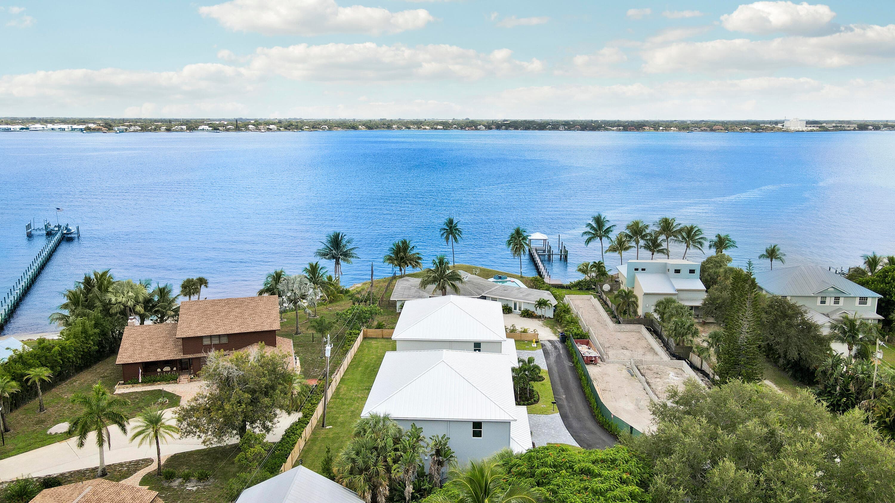 1023 NE Orange Avenue, Jensen Beach, FL 34957 — photo 9 of 67