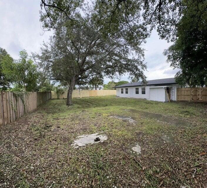 402 NE Armory Circle, Port St. Lucie, FL 34983 — photo 10 of 10