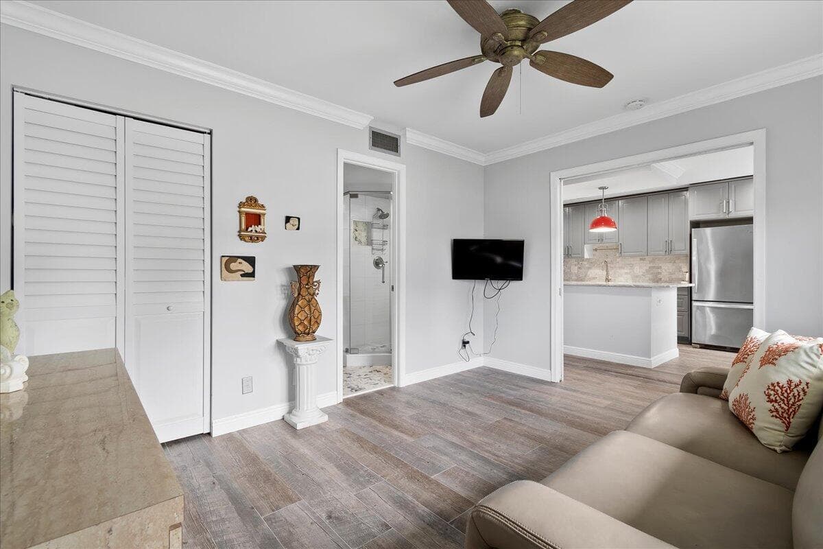 1395 SW 27th Avenue 103, Delray Beach, FL 33445 — photo 12 of 26