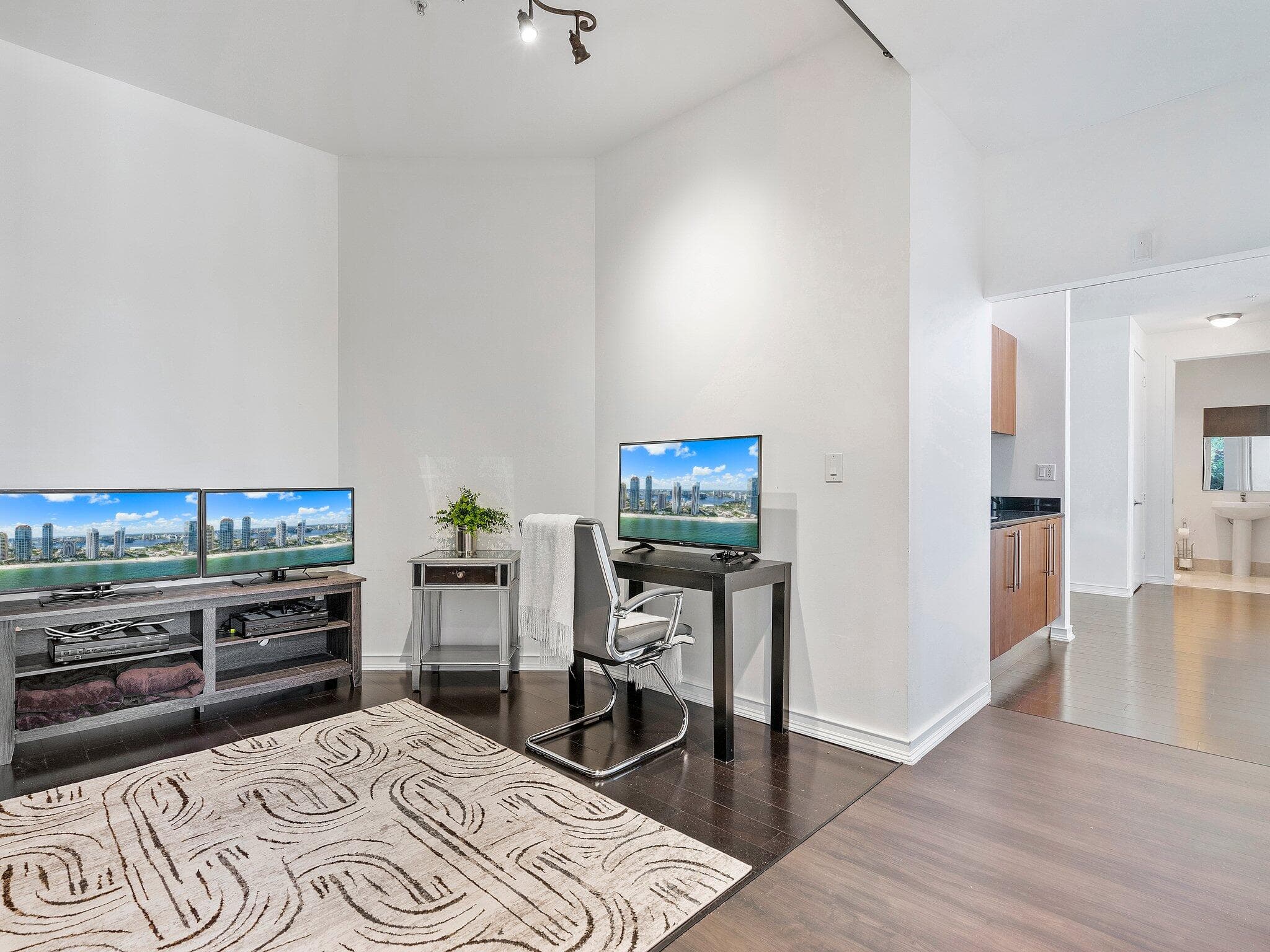 18101 Collins Avenue 401, Sunny Isles Beach, FL 33160 — photo 38 of 79