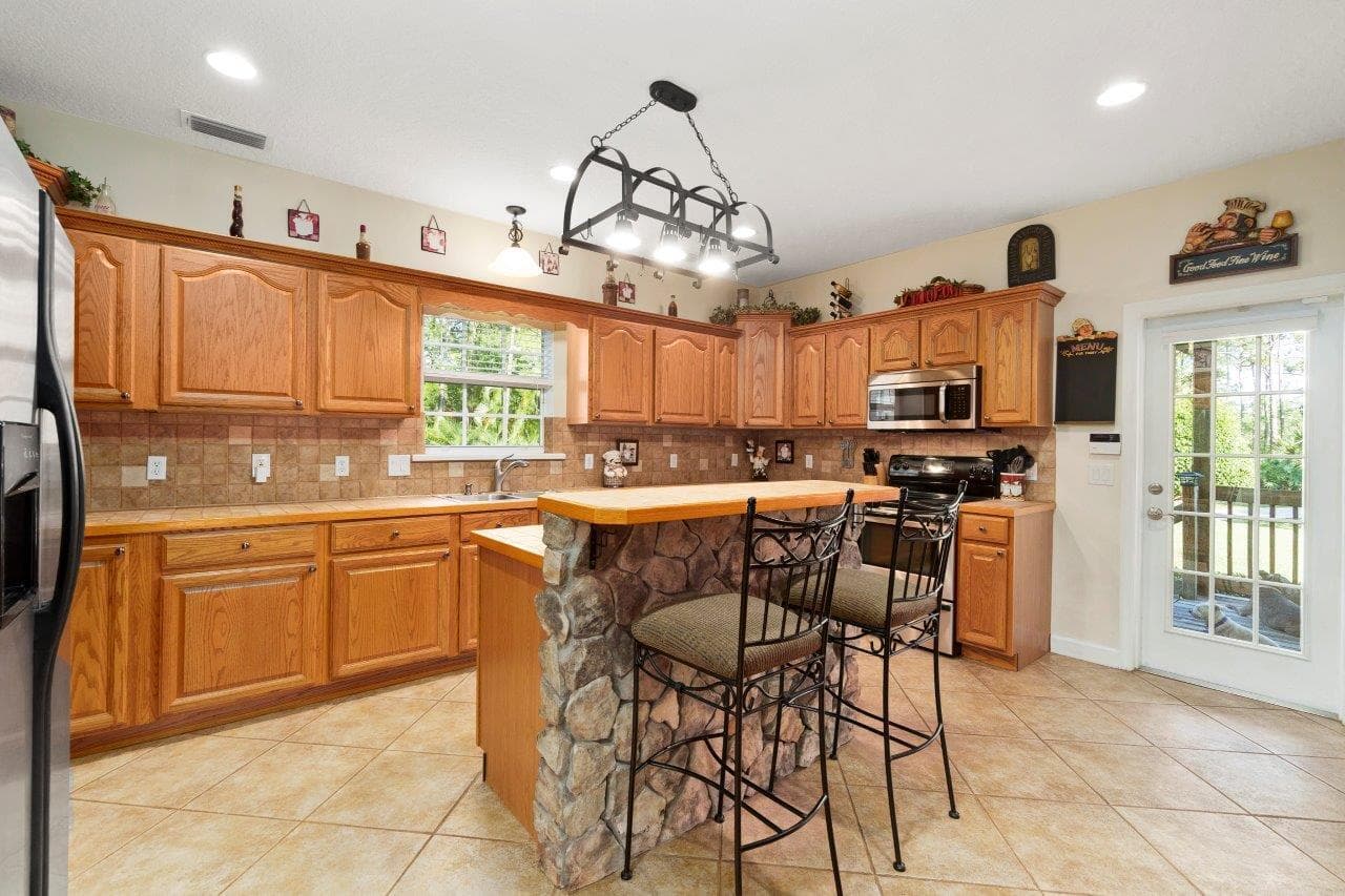 405 SE Salerno Road, Stuart, FL 34997 — photo 7 of 48