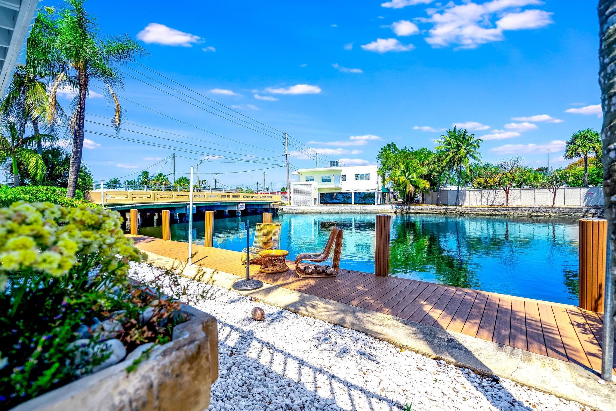 2200 NE 26th Street, Wilton Manors, FL 33305 — photo 10 of 40