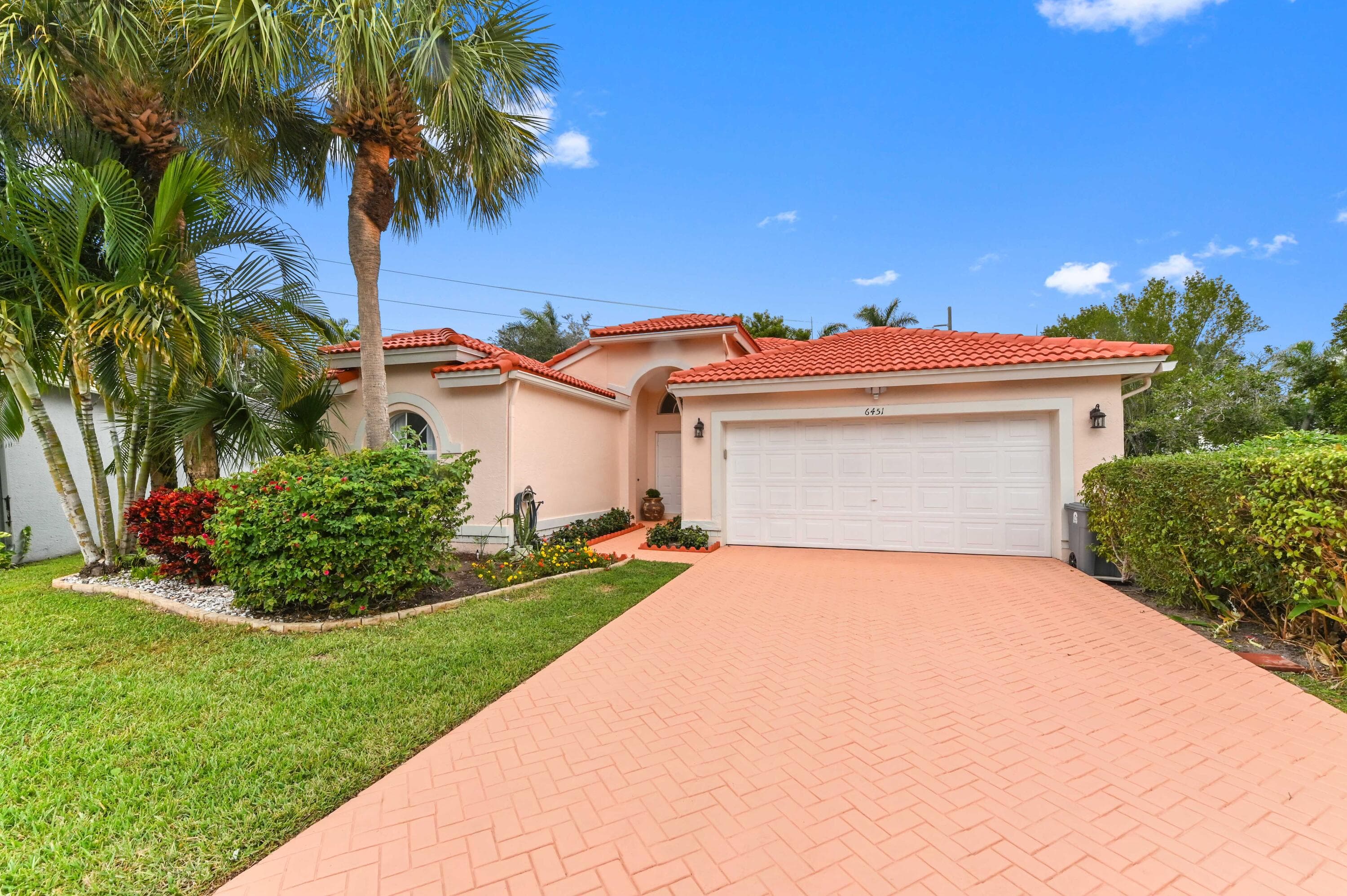 6451 Tiara Drive, Boynton Beach, FL 33437 — photo 4 of 57