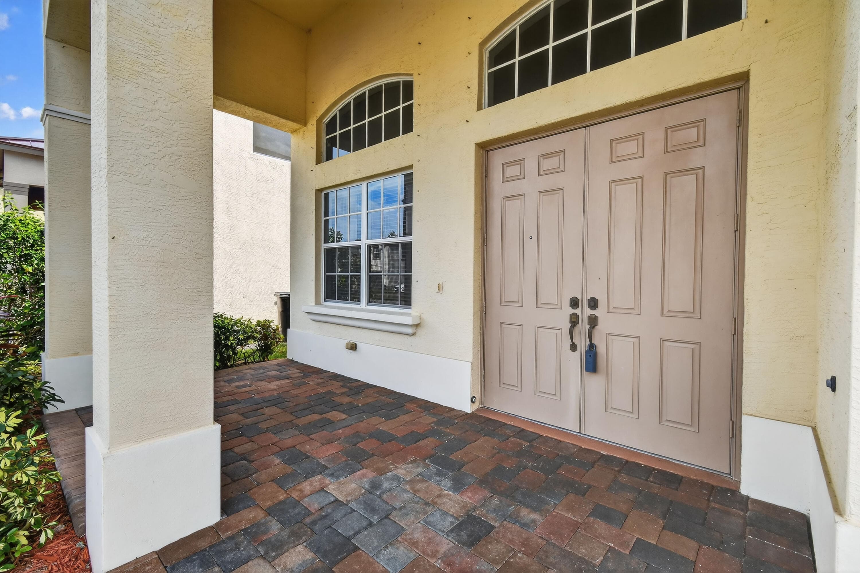 2205 SW Newport Isles Boulevard, Port St. Lucie, FL 34953 — photo 3 of 93