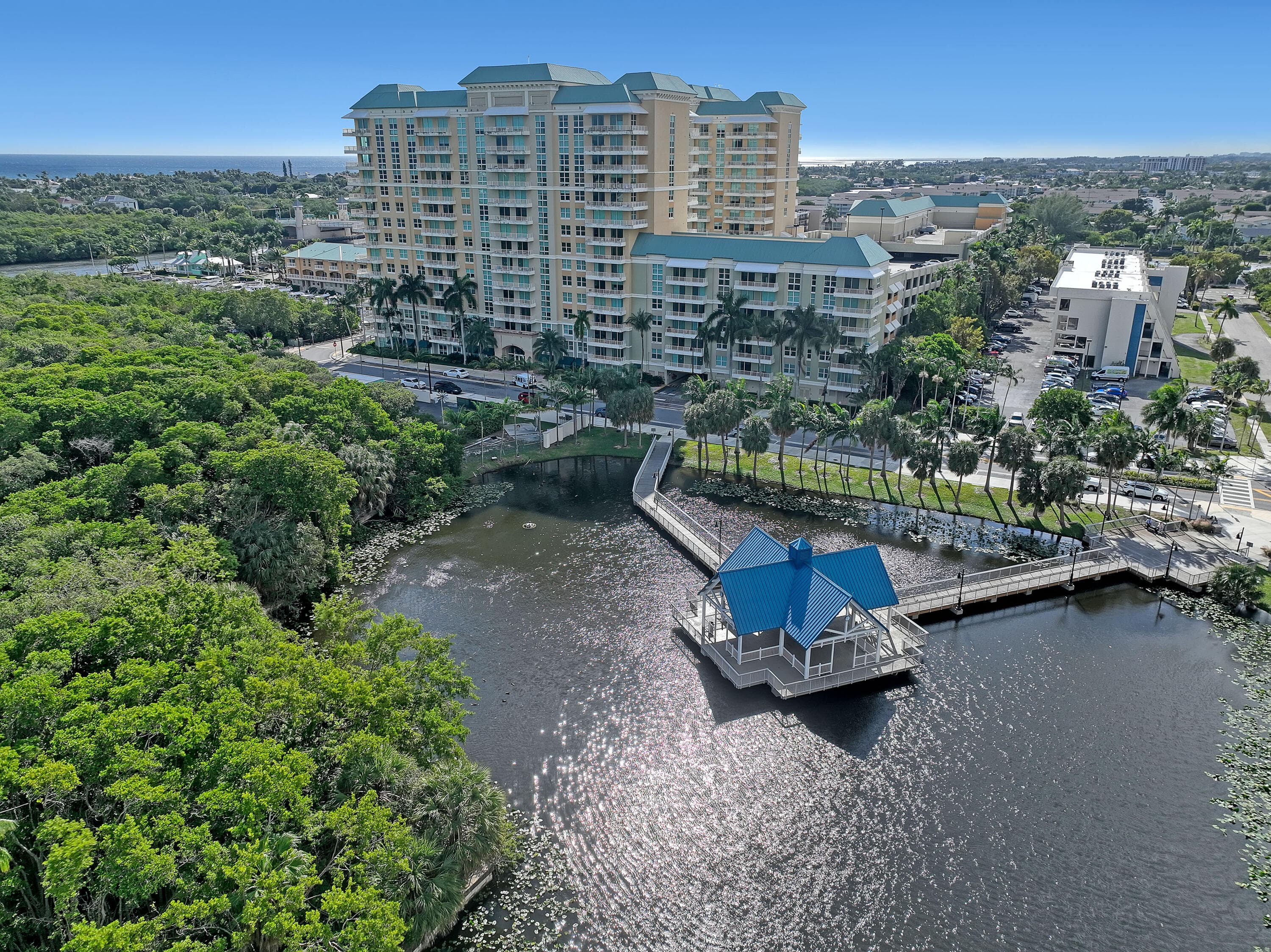 700 E Boynton Beach Boulevard 312, Boynton Beach, FL 33435 — photo 1 of 56
