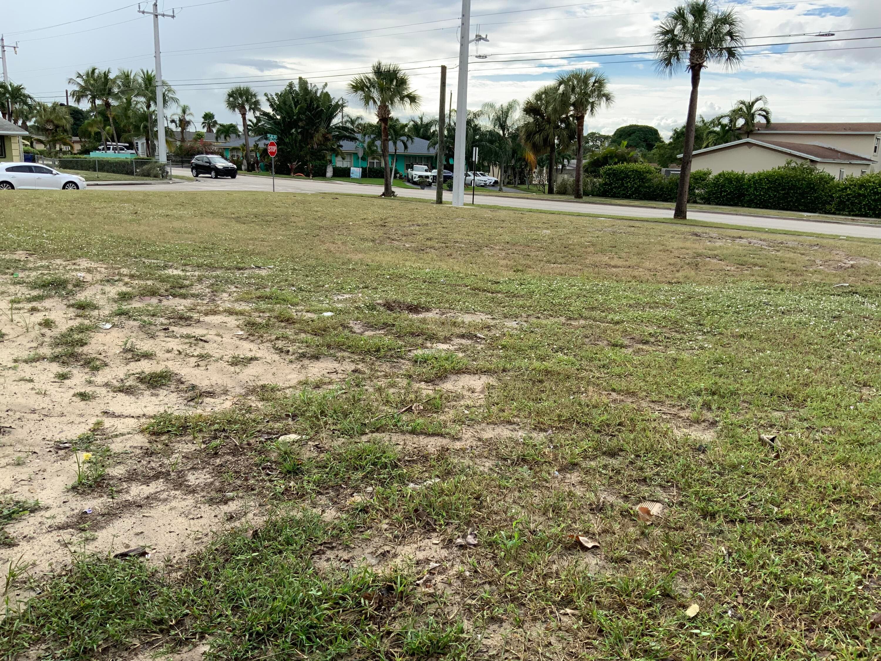 Null 32nd & S Ave S, Riviera Beach, FL 33404 — photo 2 of 4