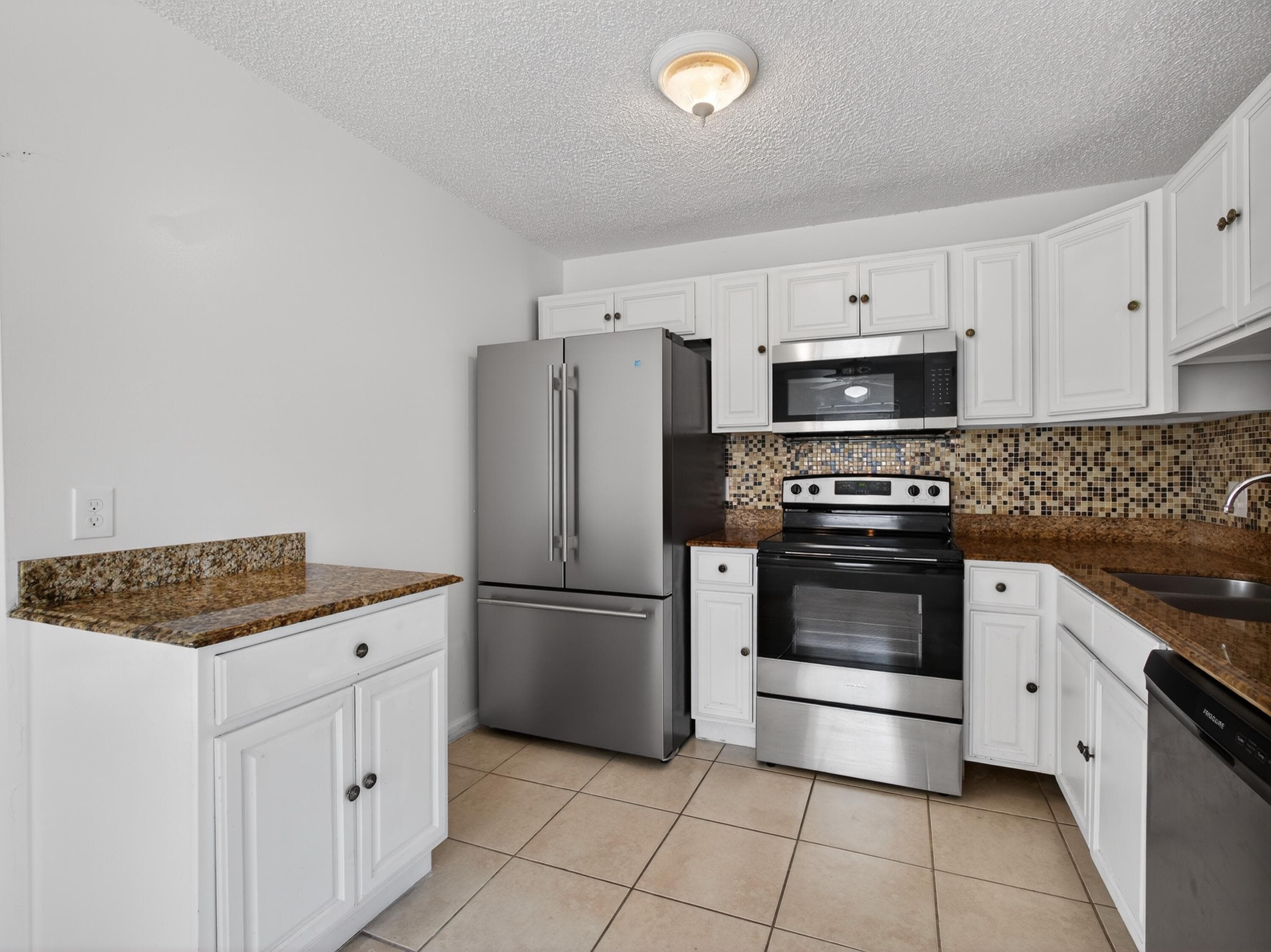 2548 Ida Way, West Palm Beach, FL 33415 — photo 15 of 33