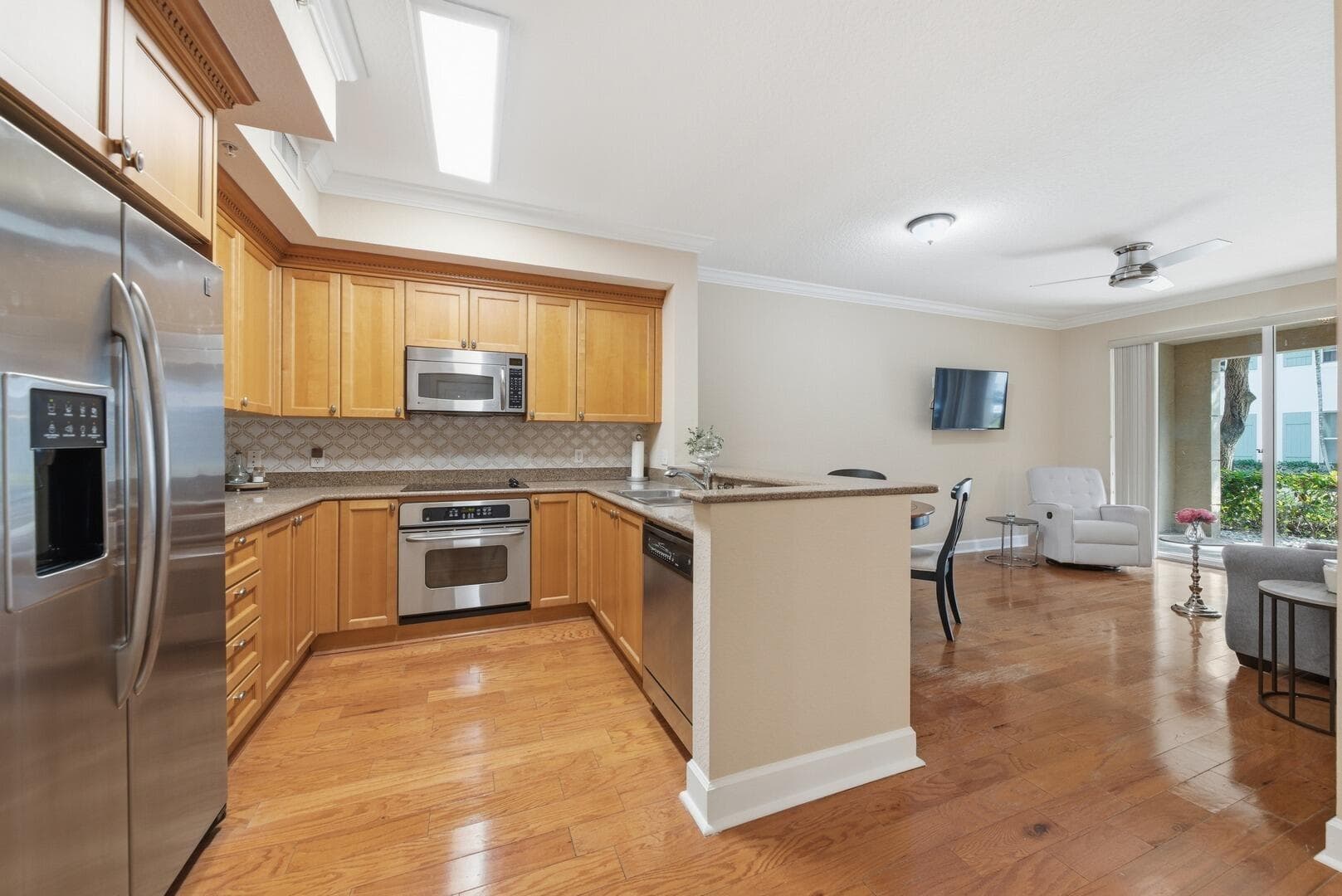 4 Renaissance Way 110, Boynton Beach, FL 33426 — photo 7 of 23