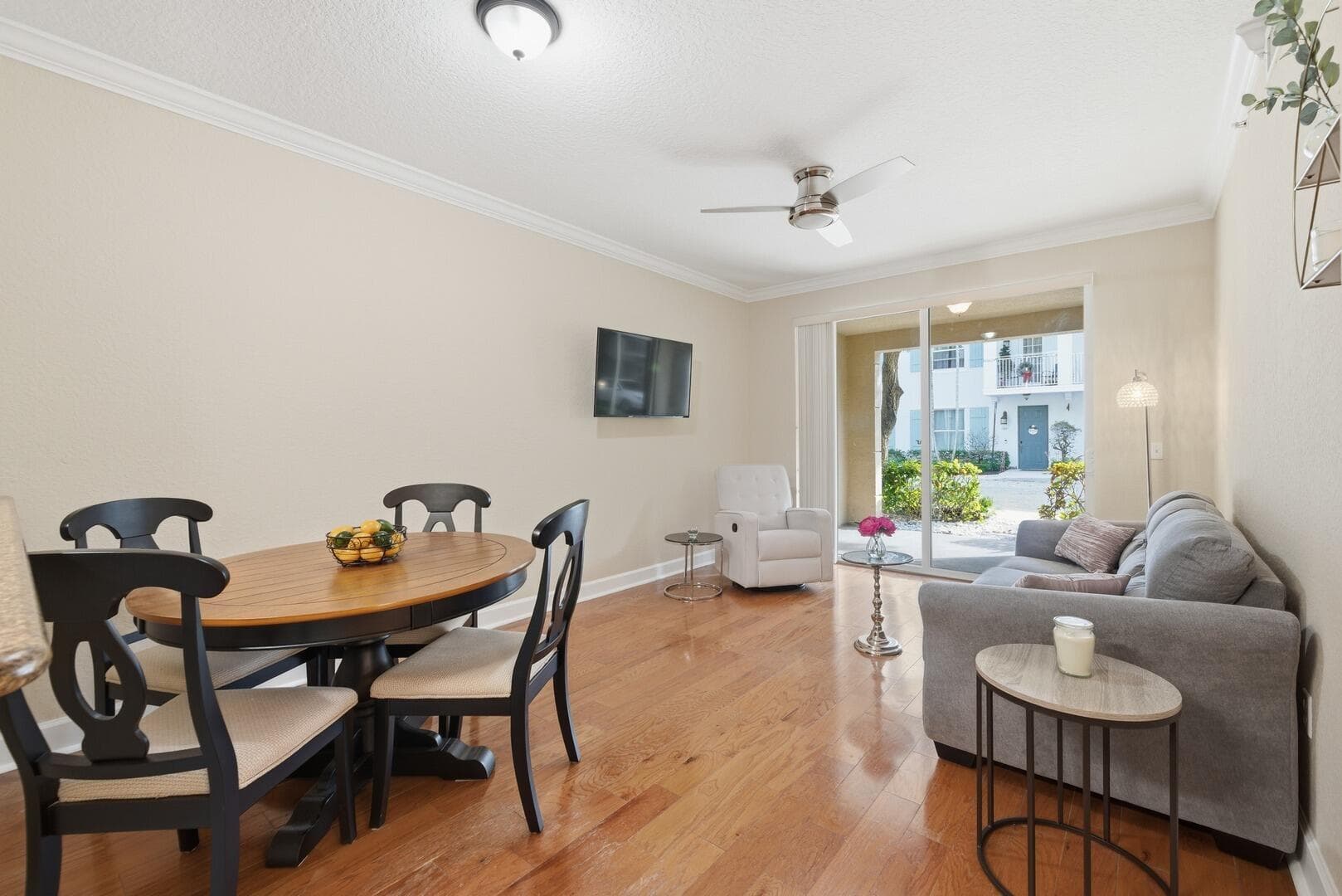 4 Renaissance Way 110, Boynton Beach, FL 33426 — photo 2 of 23
