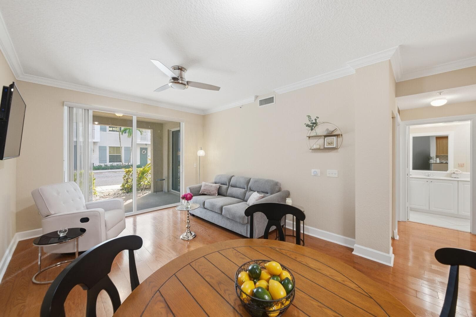 4 Renaissance Way 110, Boynton Beach, FL 33426 — photo 3 of 23