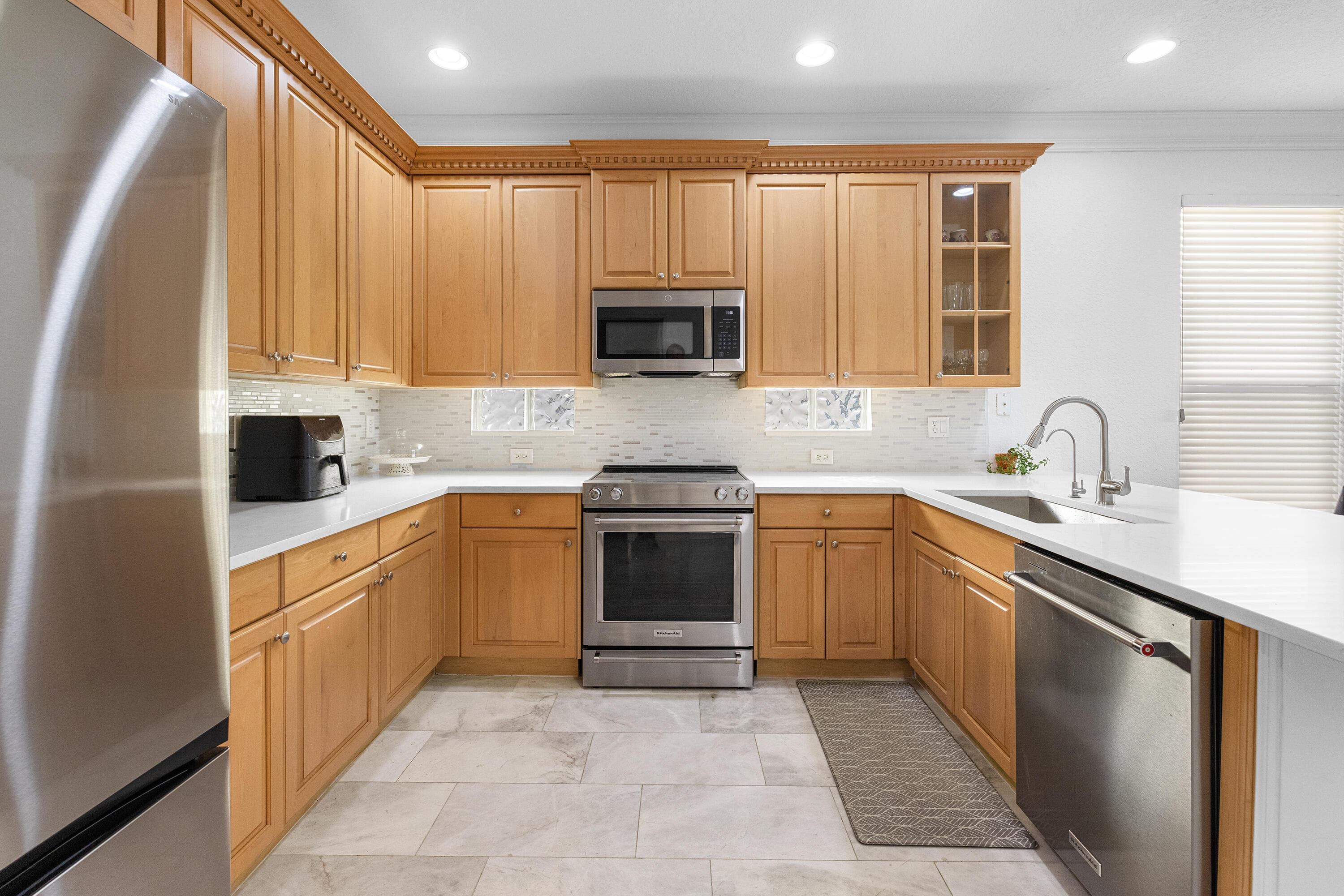 6575 Spring Meadow Drive, Greenacres, FL 33413 — photo 14 of 51