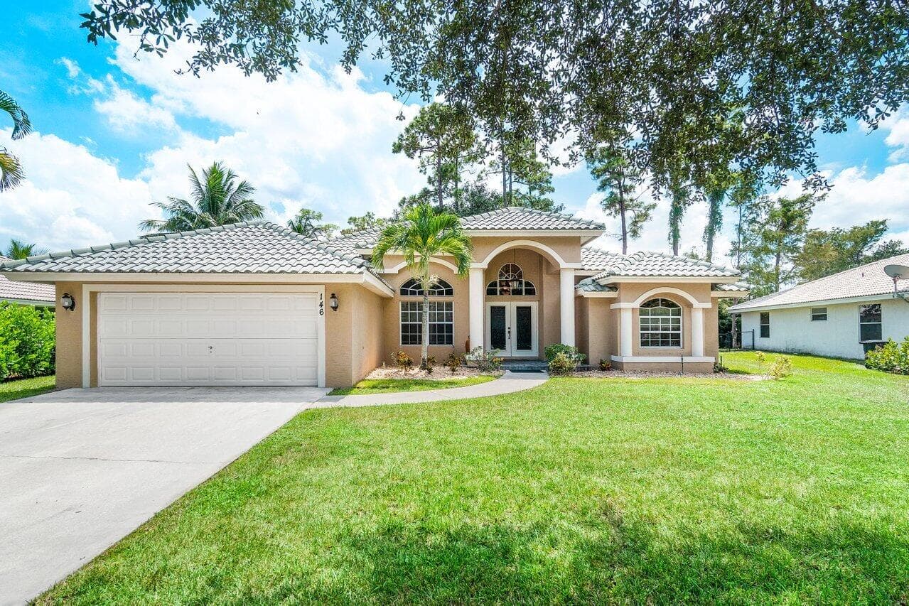 146 Fernwood Crescent, Royal Palm Beach, FL 33411 — photo 2 of 28