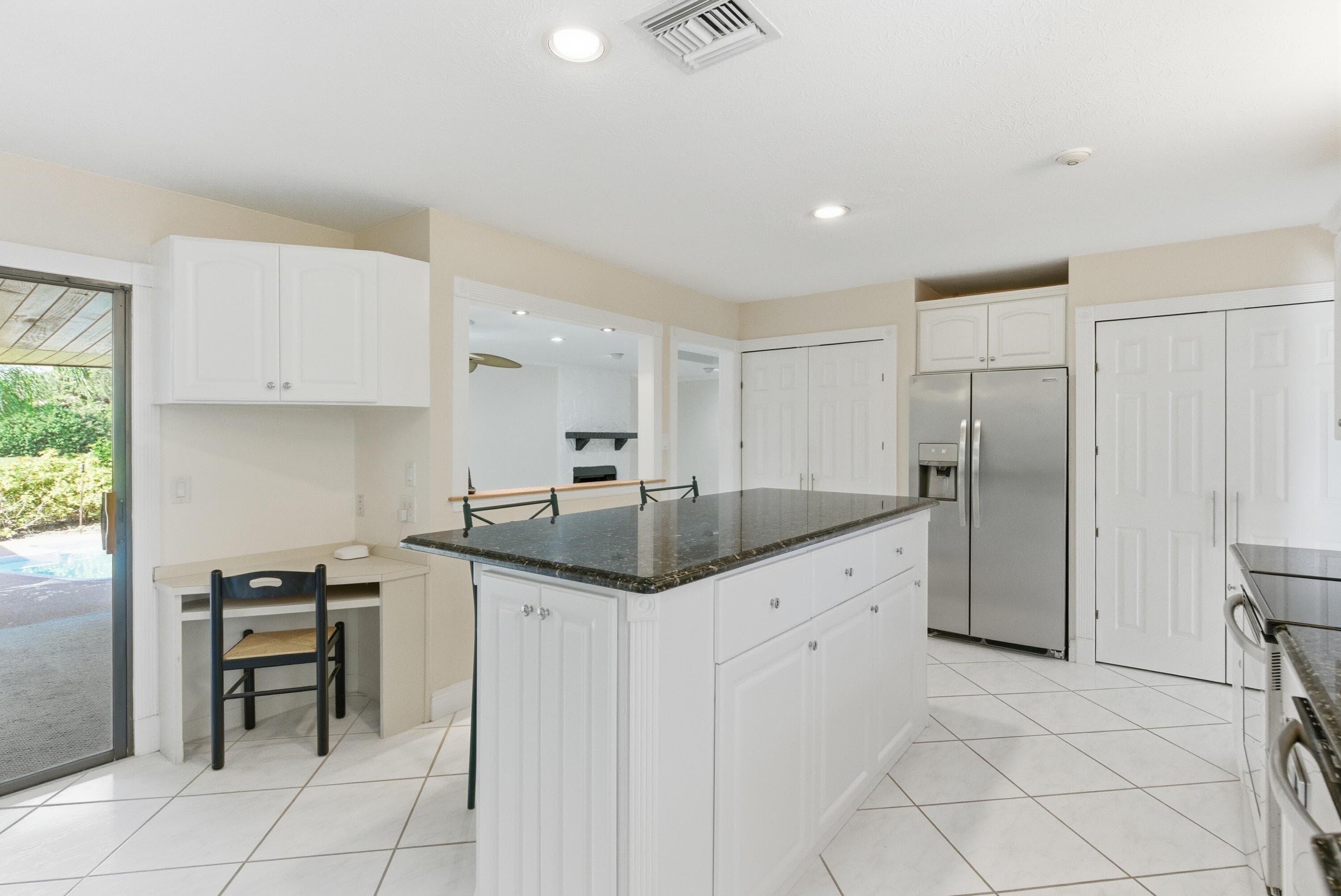 5151 SE Burning Tree Circle, Stuart, FL 34997 — photo 13 of 74