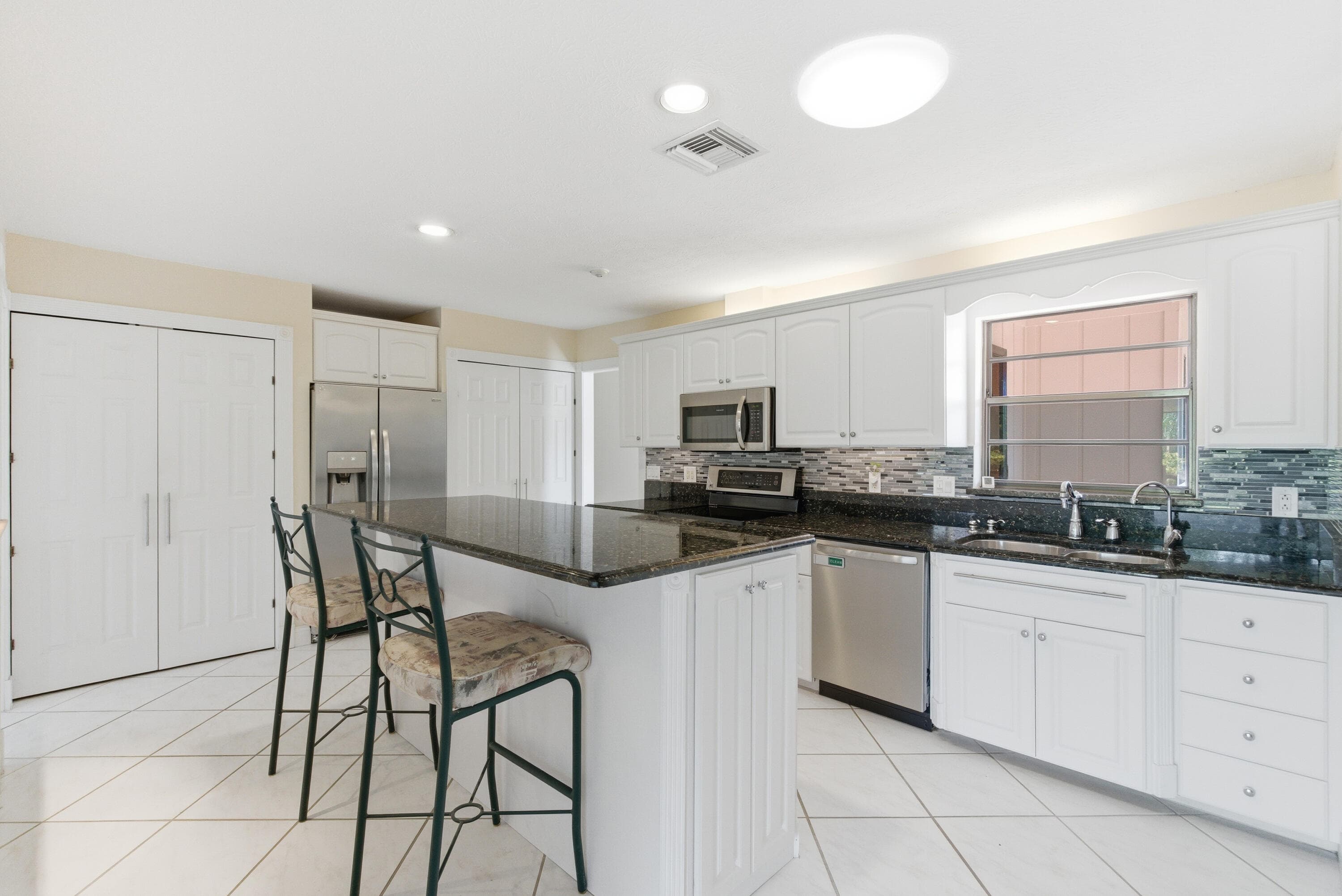 5151 SE Burning Tree Circle, Stuart, FL 34997 — photo 10 of 74